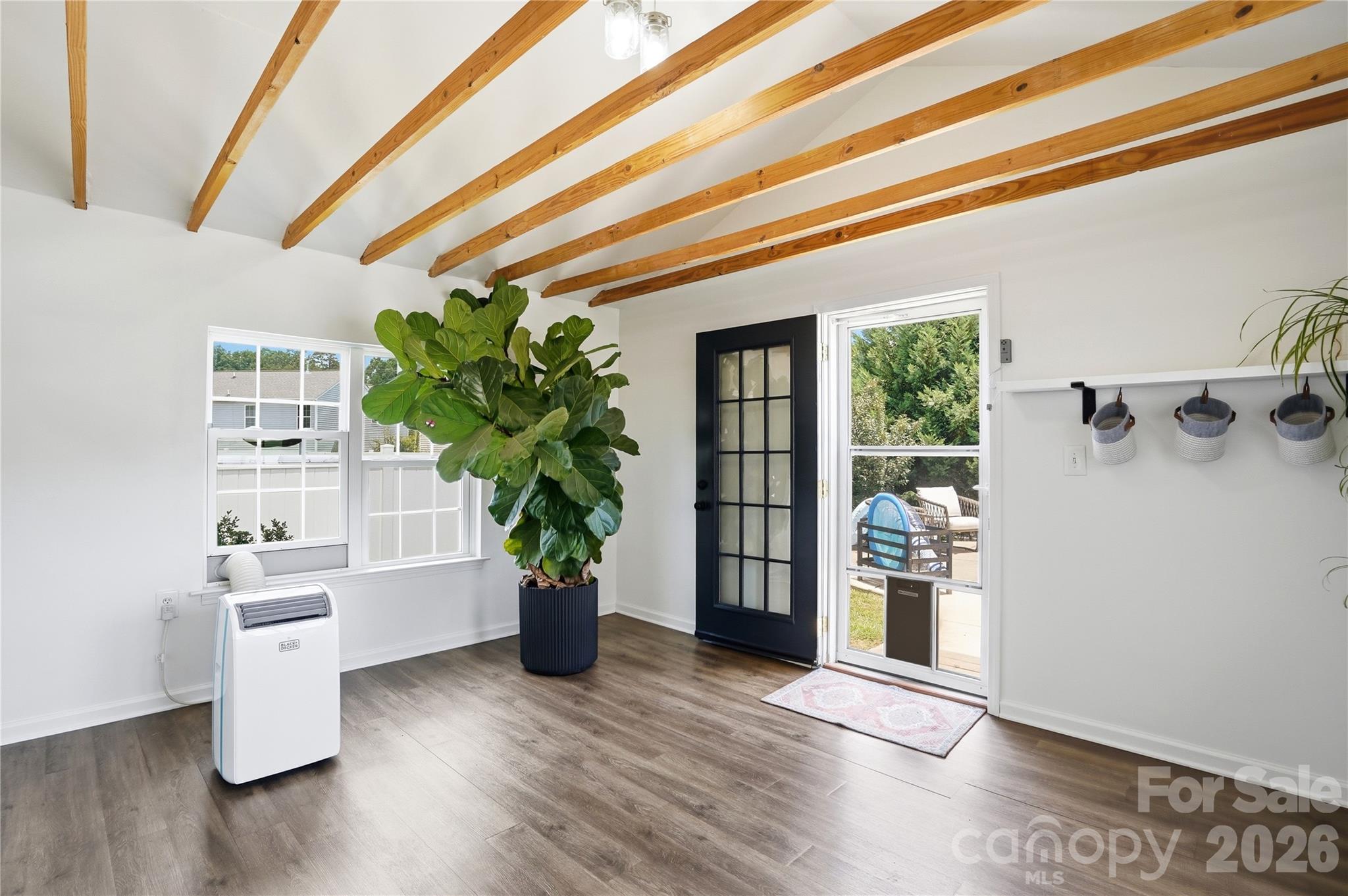 409 Lind Point Lane — Monroe
