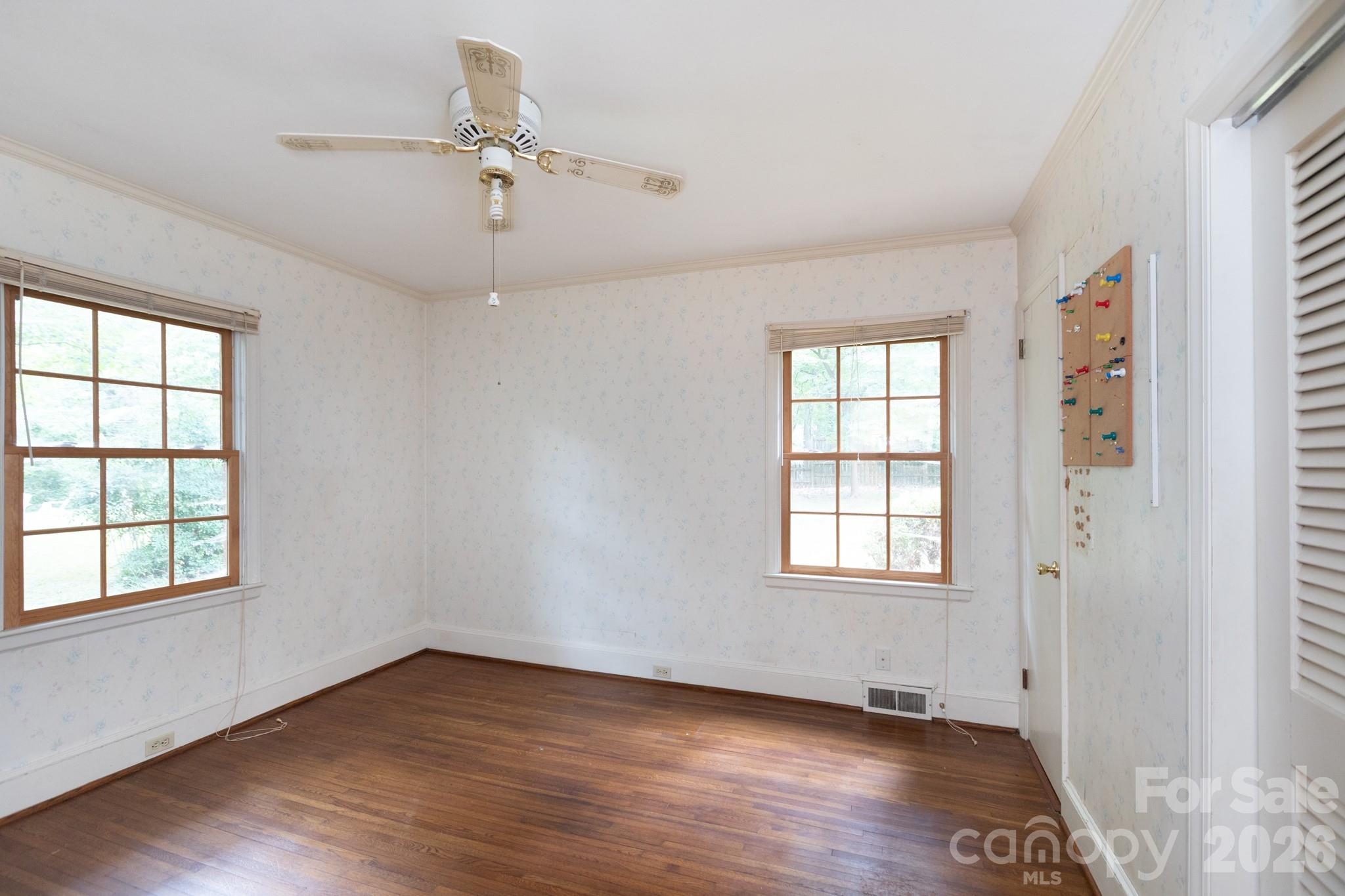 5511 Robinhood Road — Charlotte