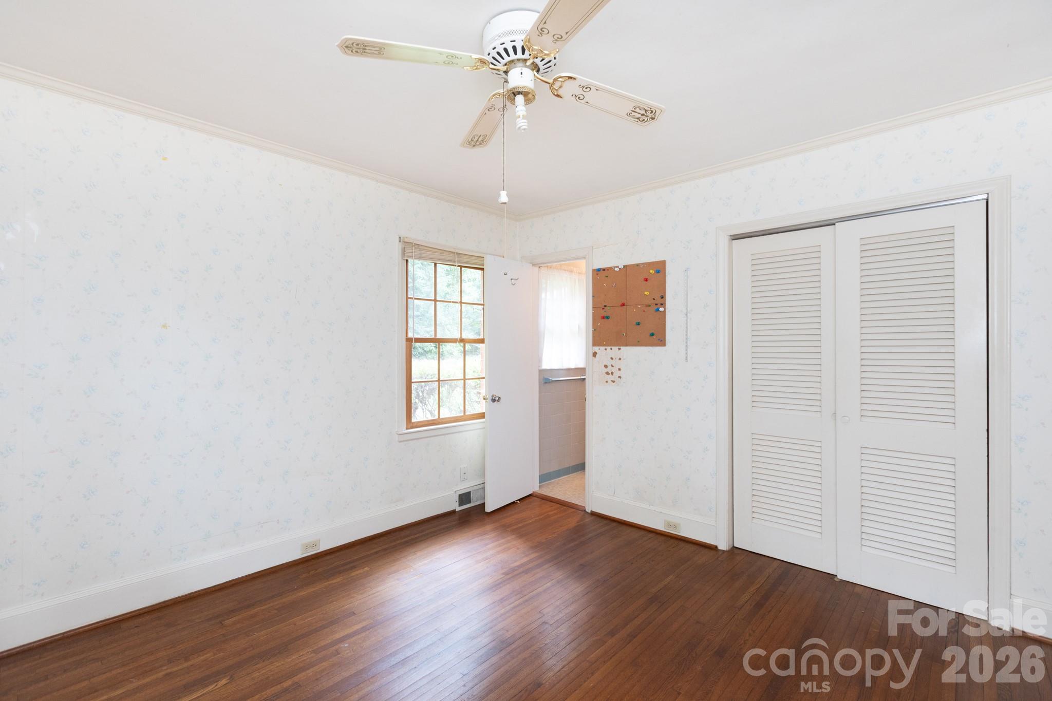 5511 Robinhood Road — Charlotte