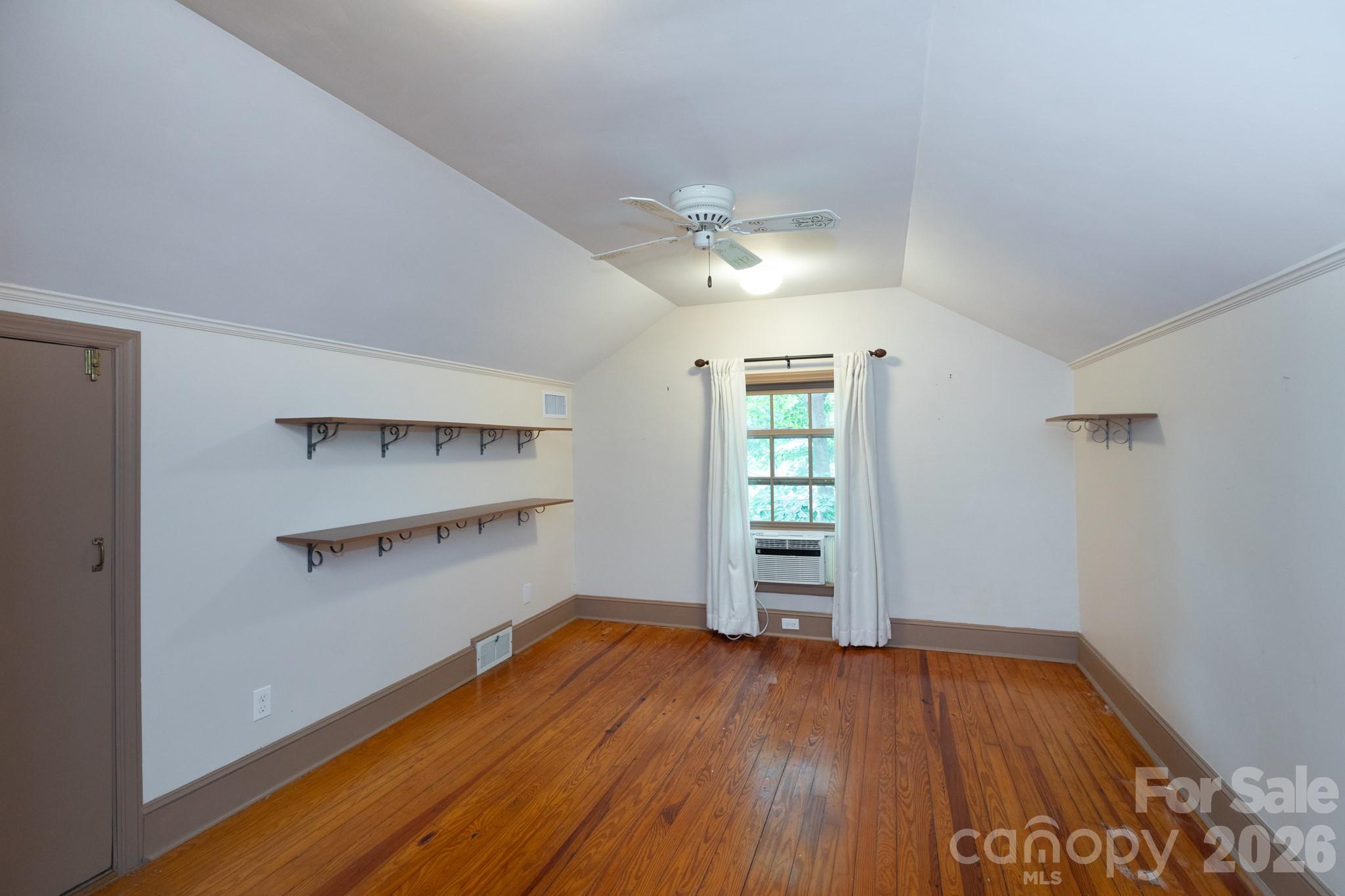 5511 Robinhood Road — Charlotte