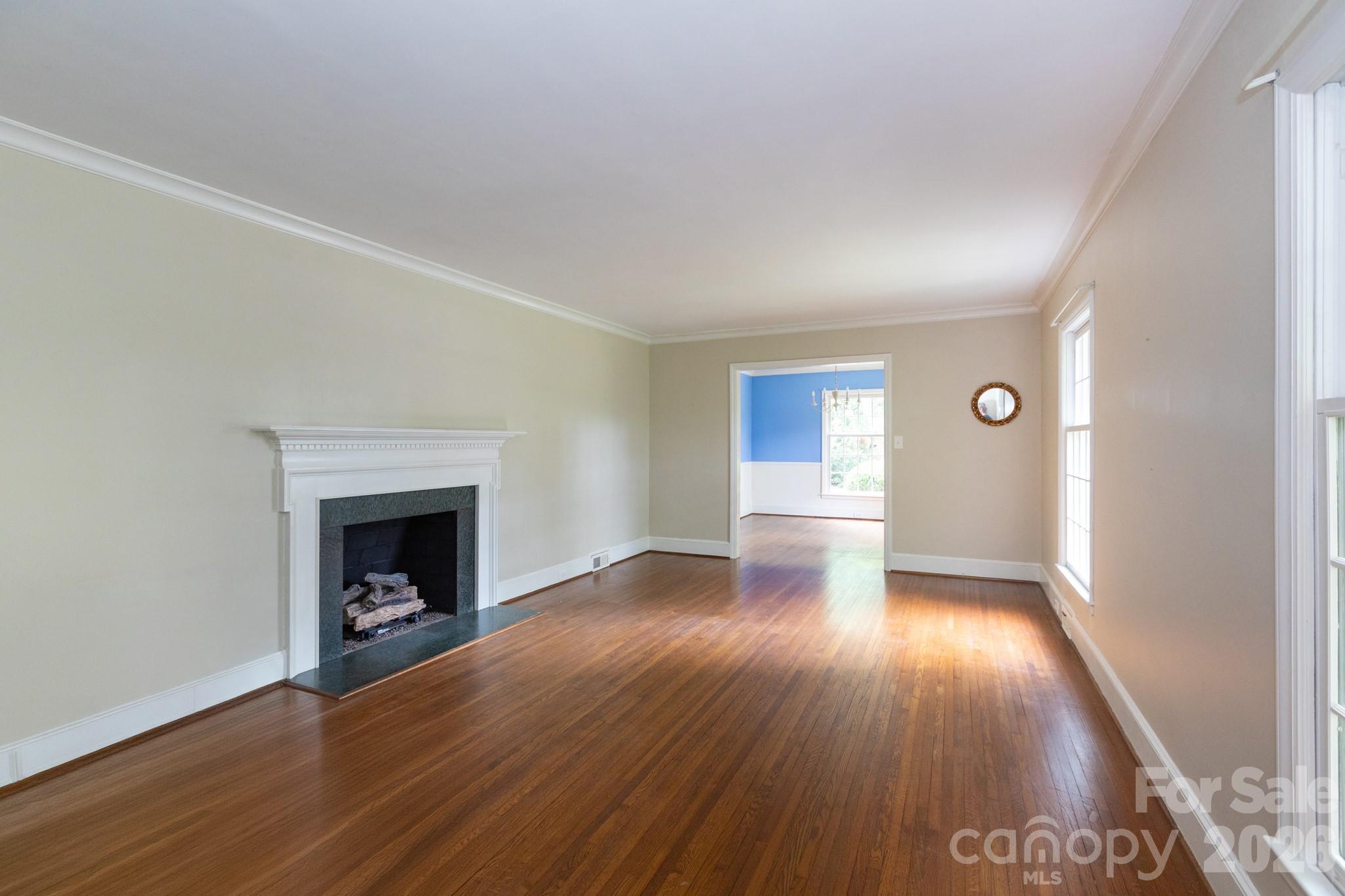 5511 Robinhood Road — Charlotte