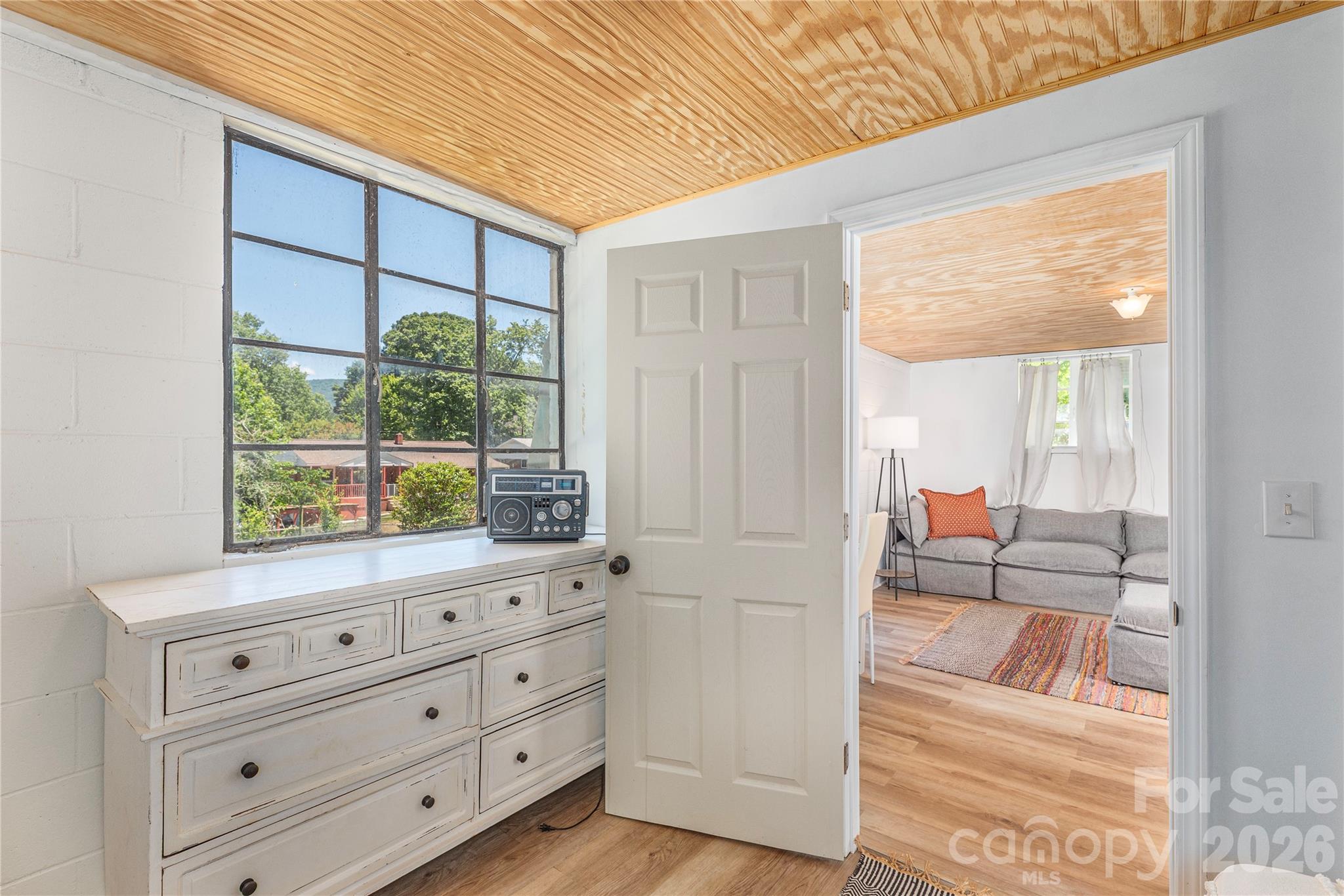16 Oteen Church Road — Asheville