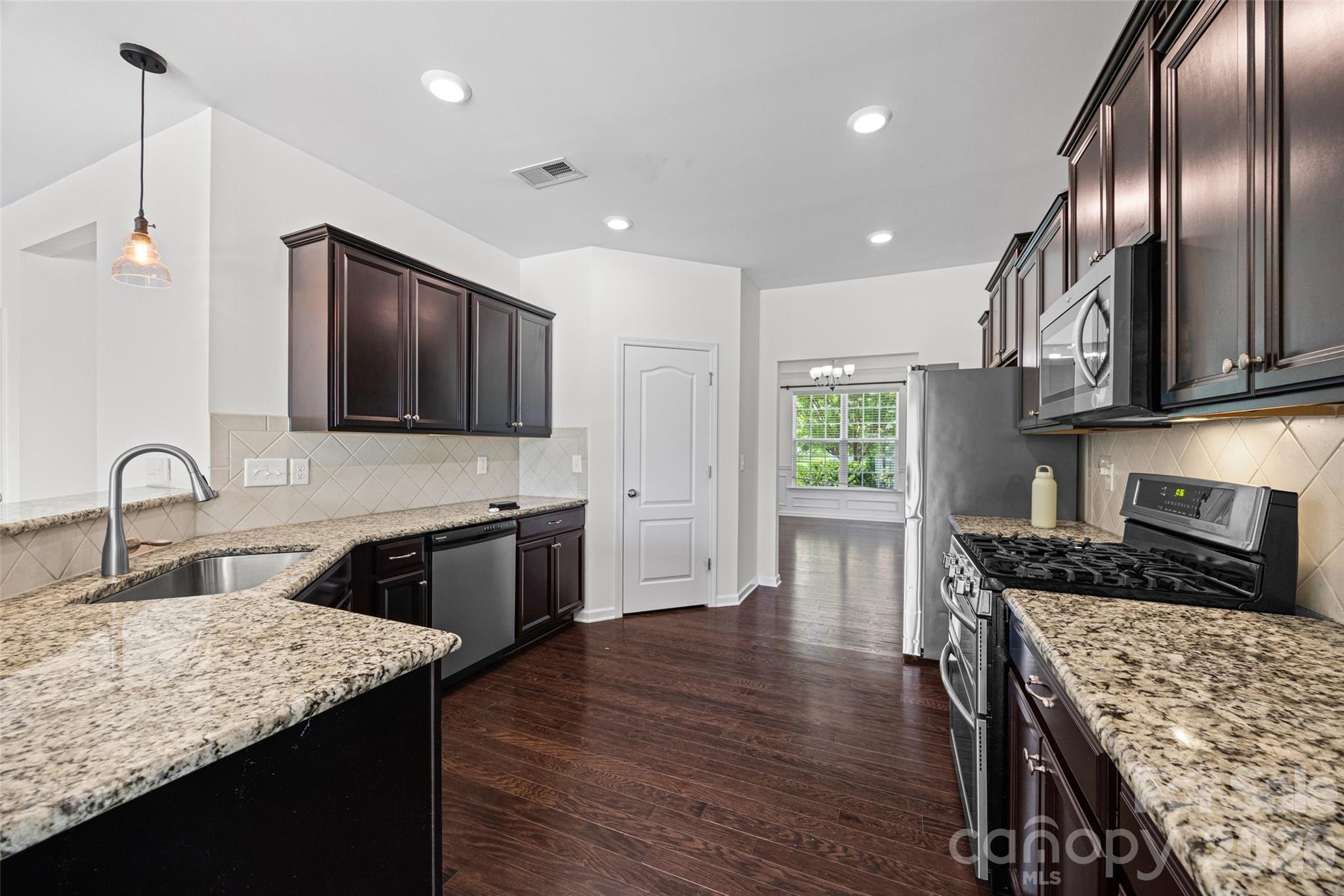 406 Livingston Drive — Lancaster