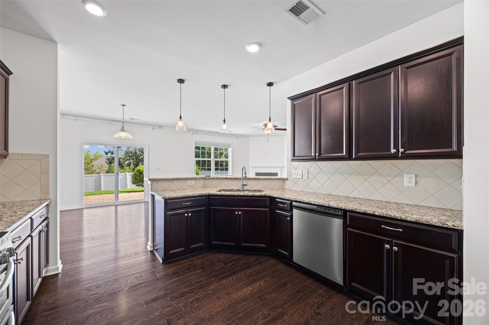 406 Livingston Drive — Lancaster