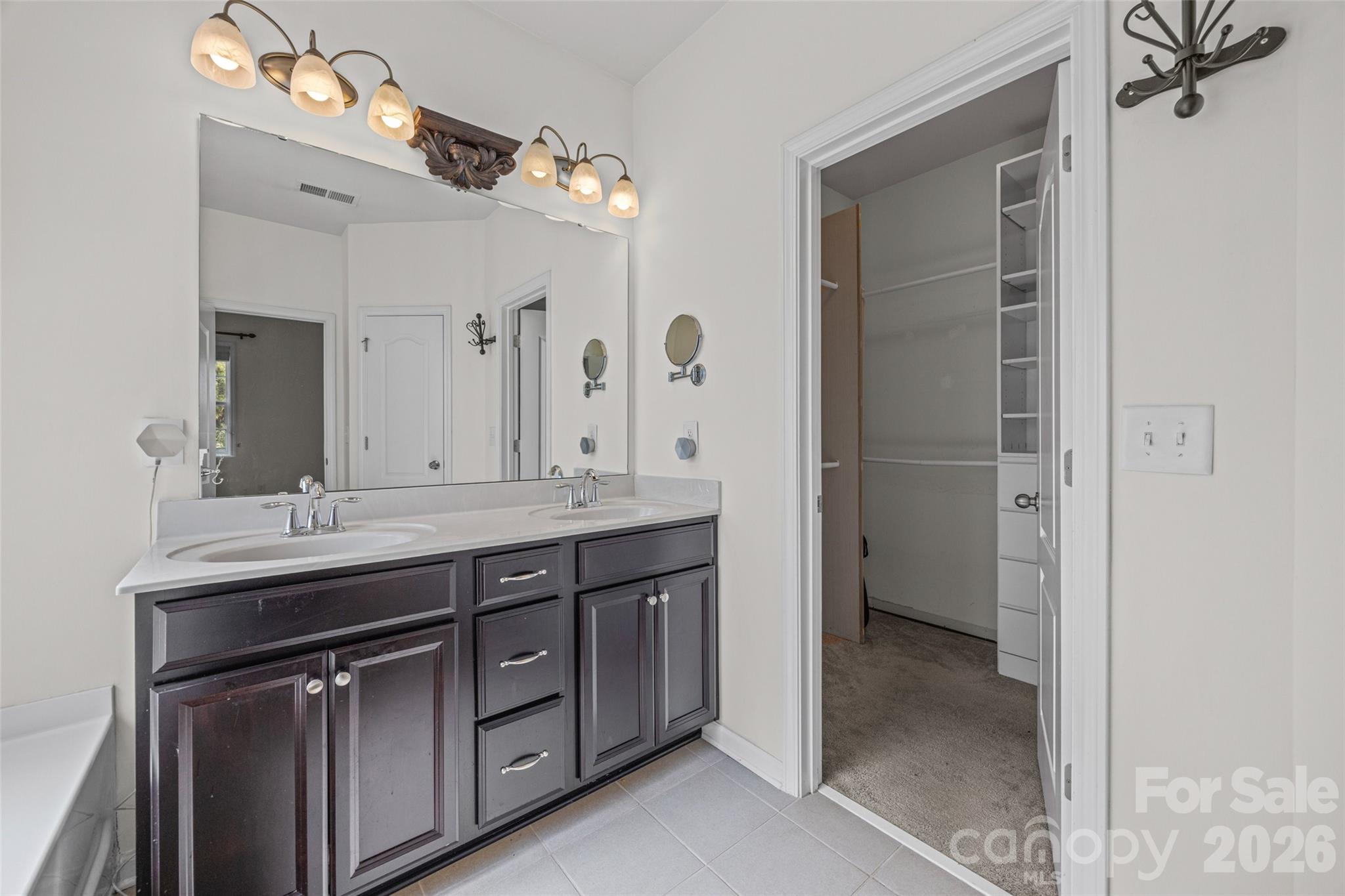 406 Livingston Drive — Lancaster