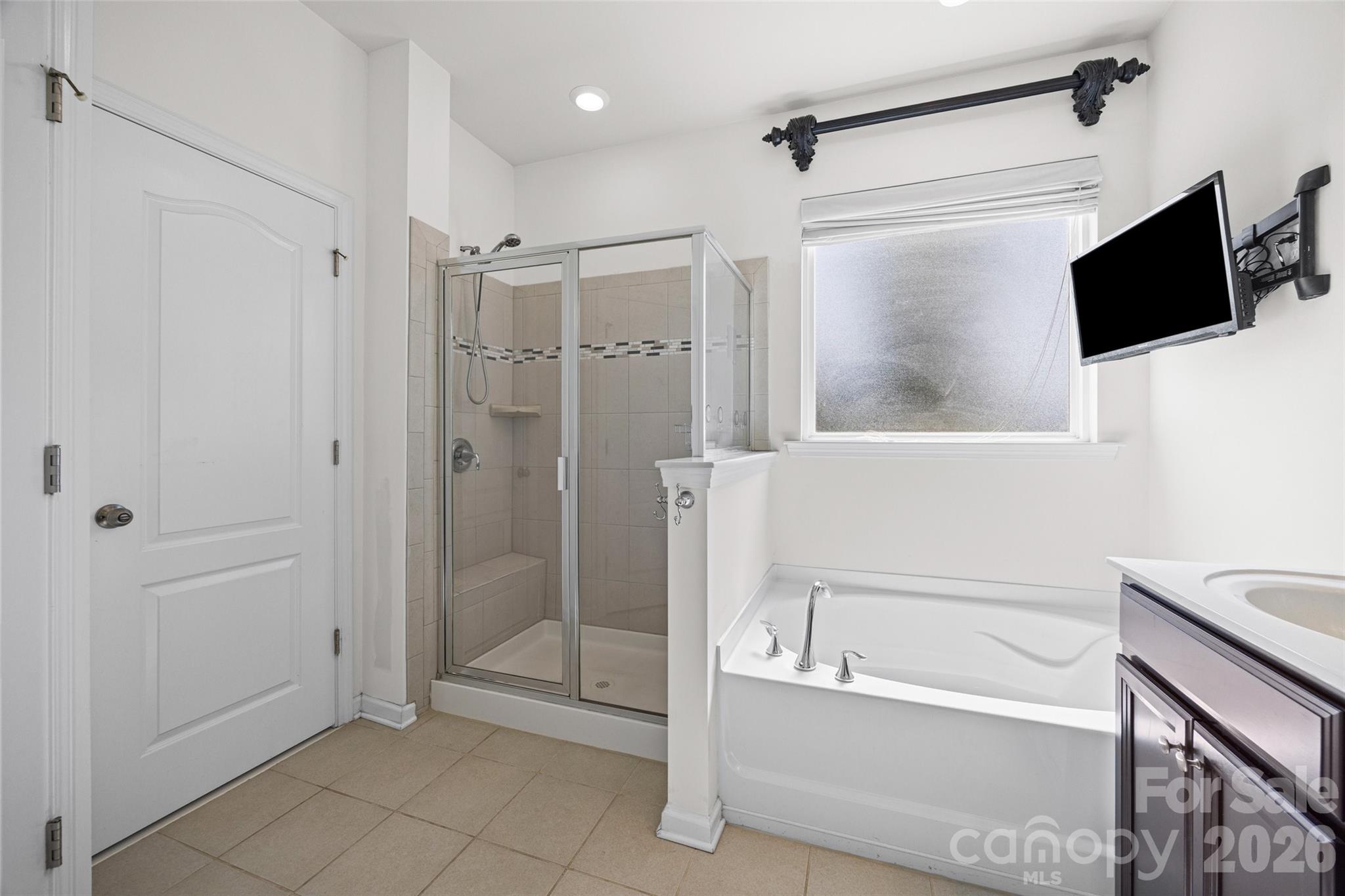 406 Livingston Drive — Lancaster