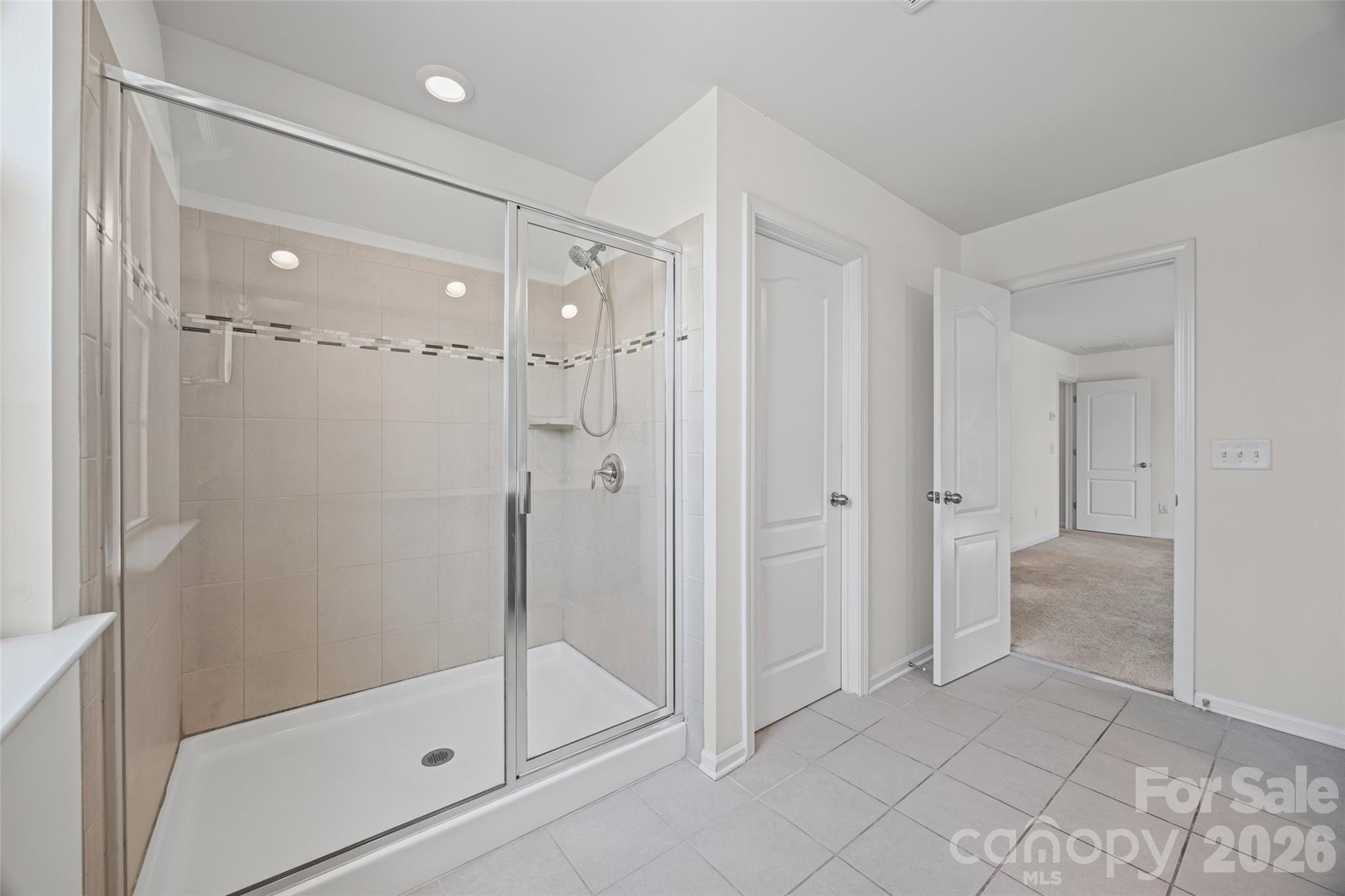 406 Livingston Drive — Lancaster