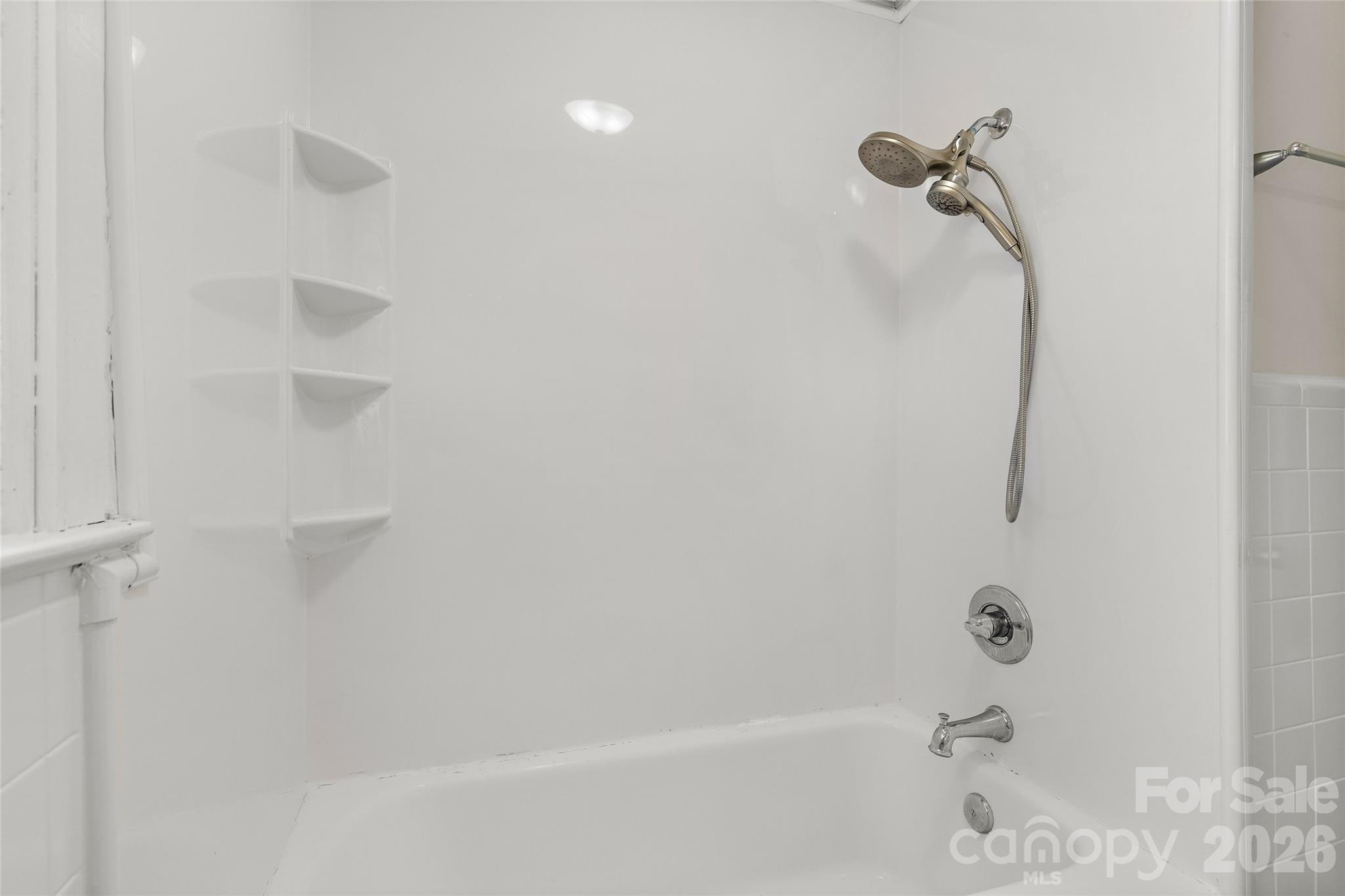 803 N Weldon Street — Gastonia