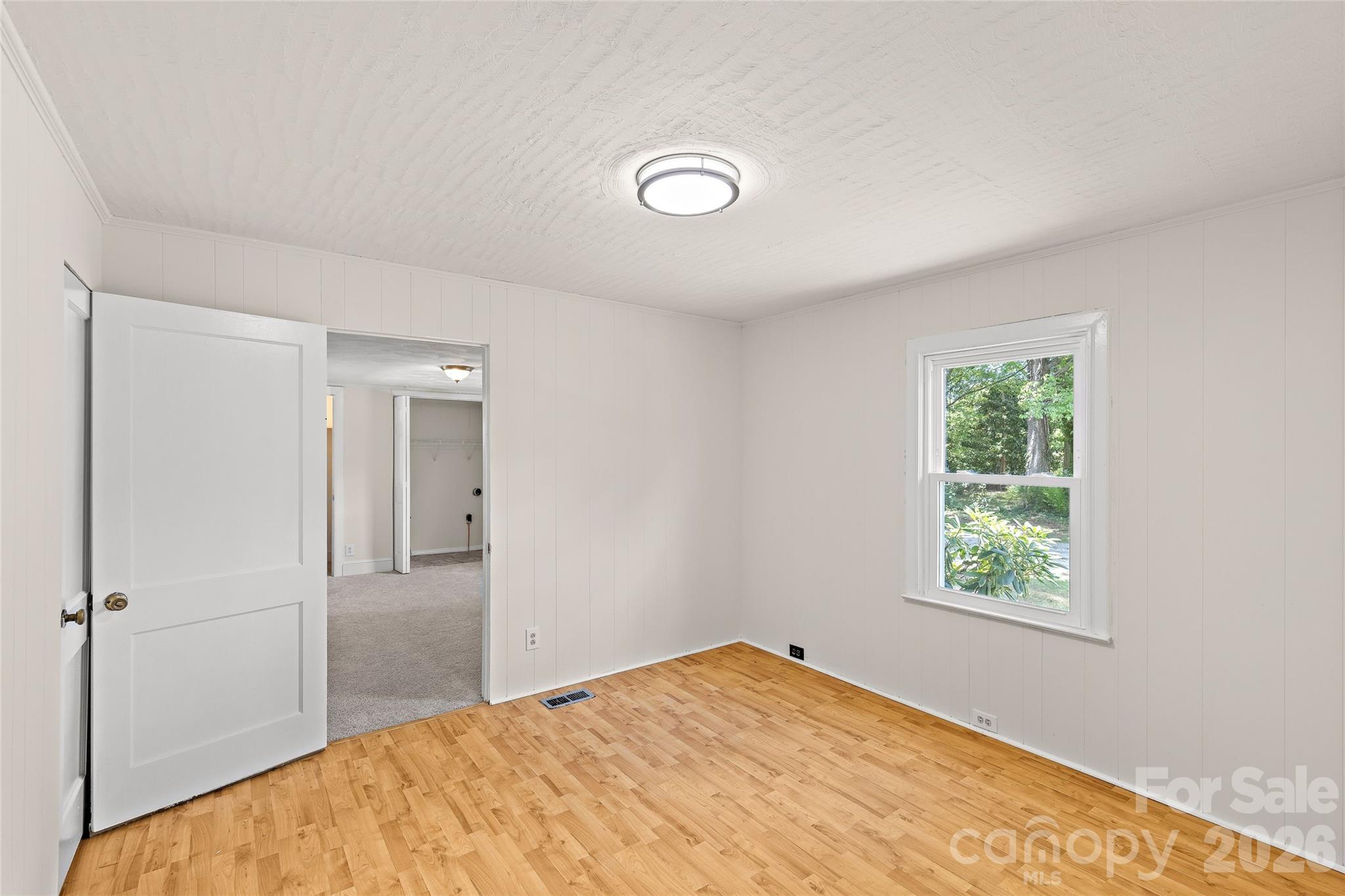 803 N Weldon Street — Gastonia