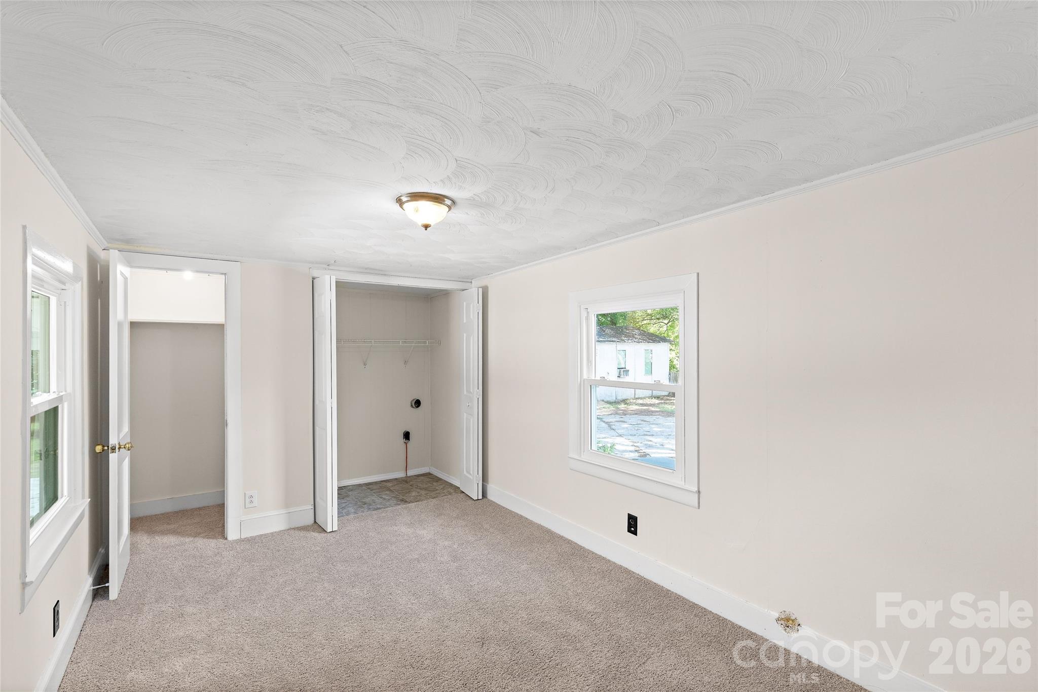 803 N Weldon Street — Gastonia
