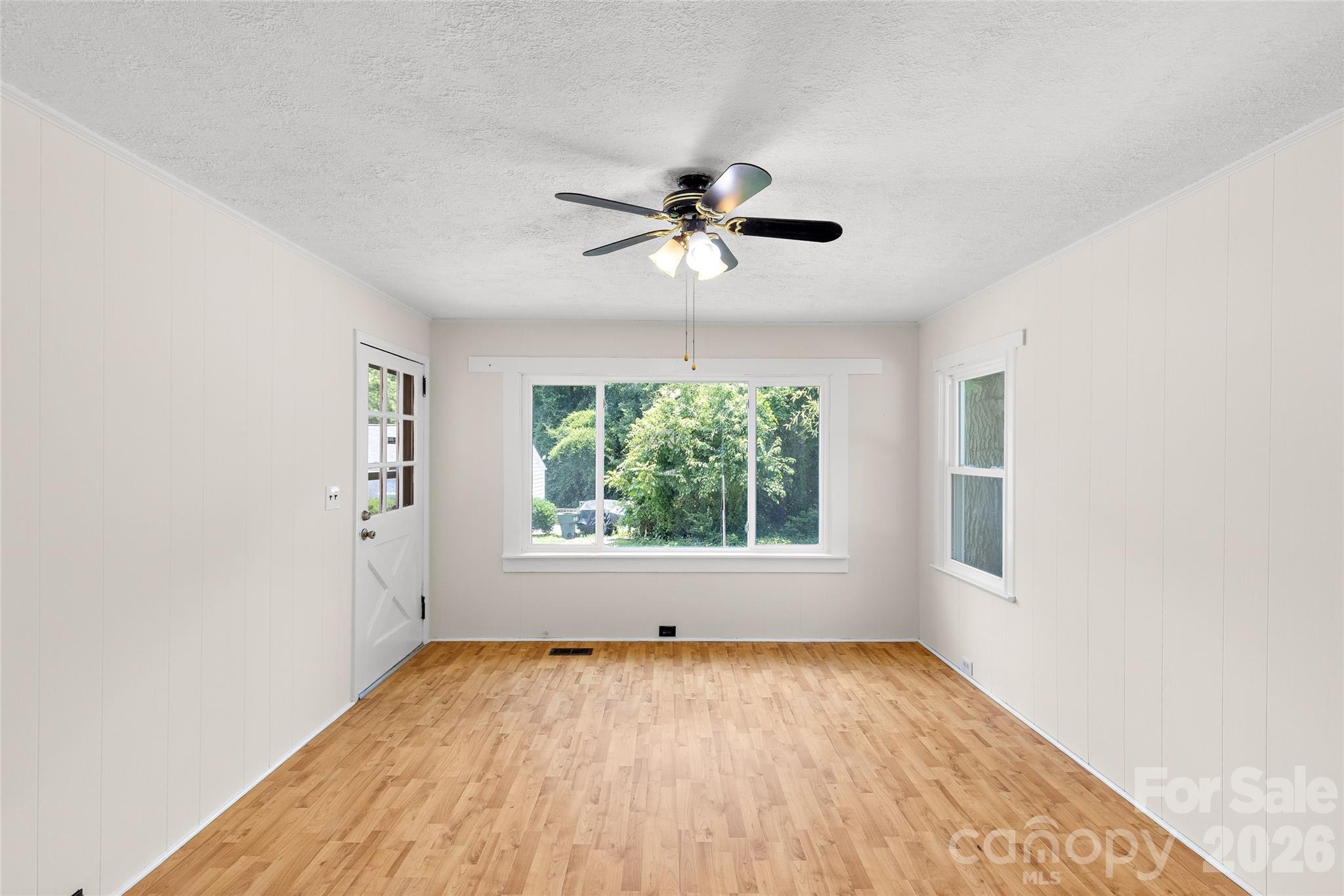 803 N Weldon Street — Gastonia