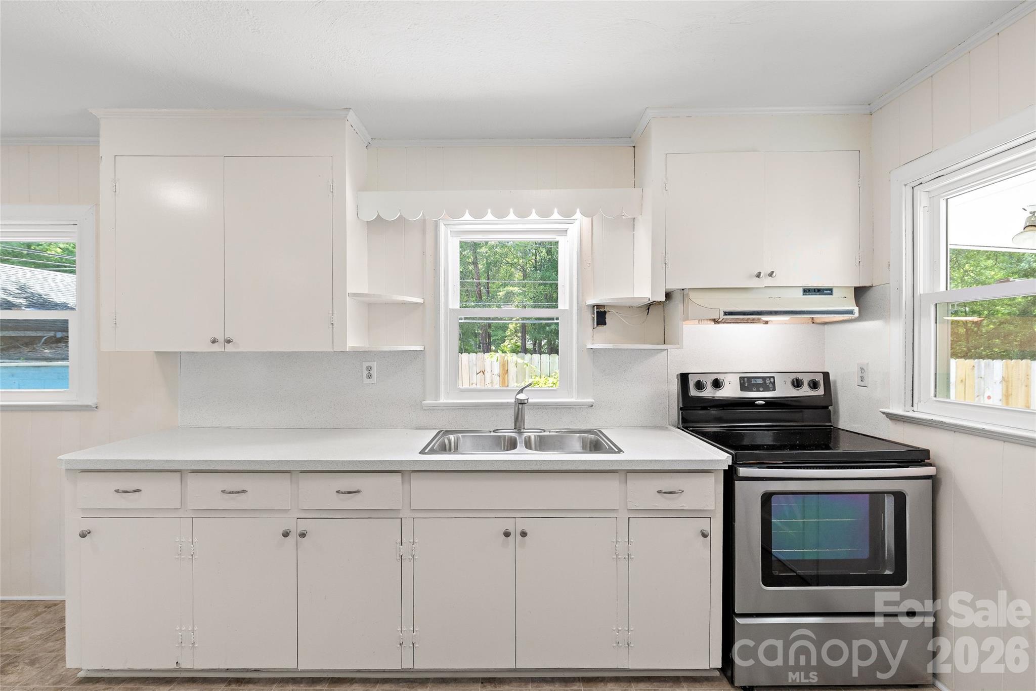 803 N Weldon Street — Gastonia