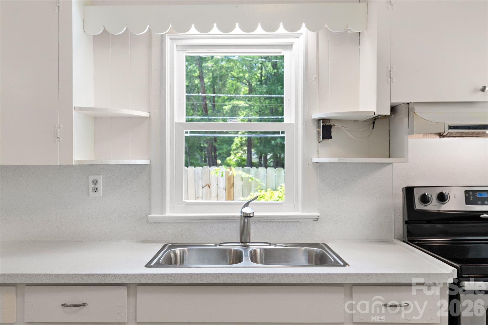 803 N Weldon Street — Gastonia