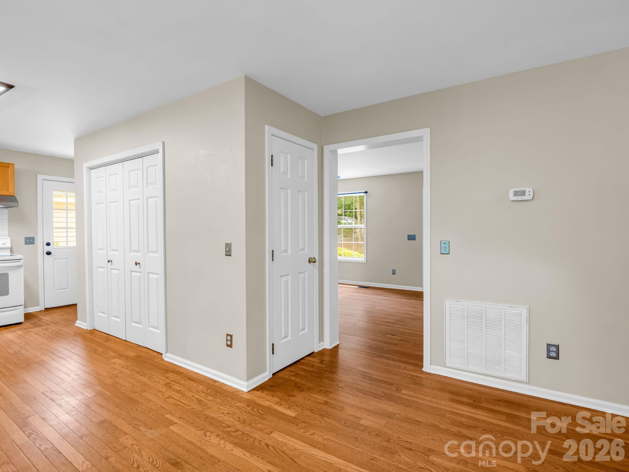 30 Lake Forest Lane — Hendersonville