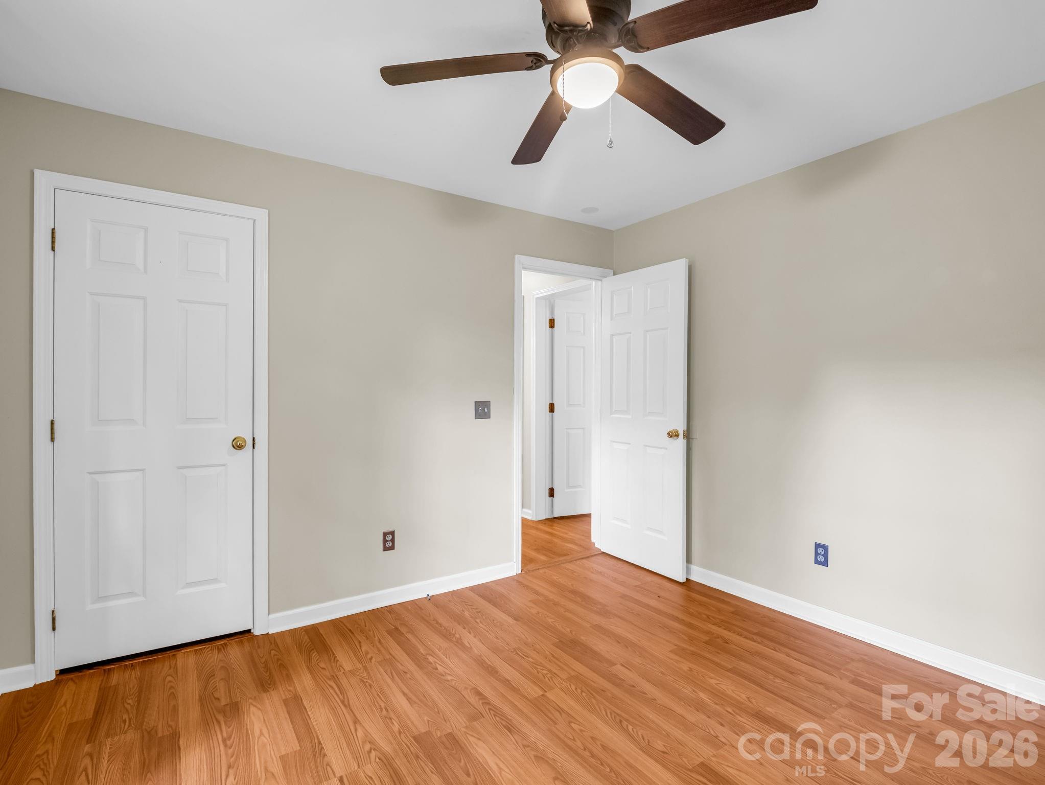 30 Lake Forest Lane — Hendersonville