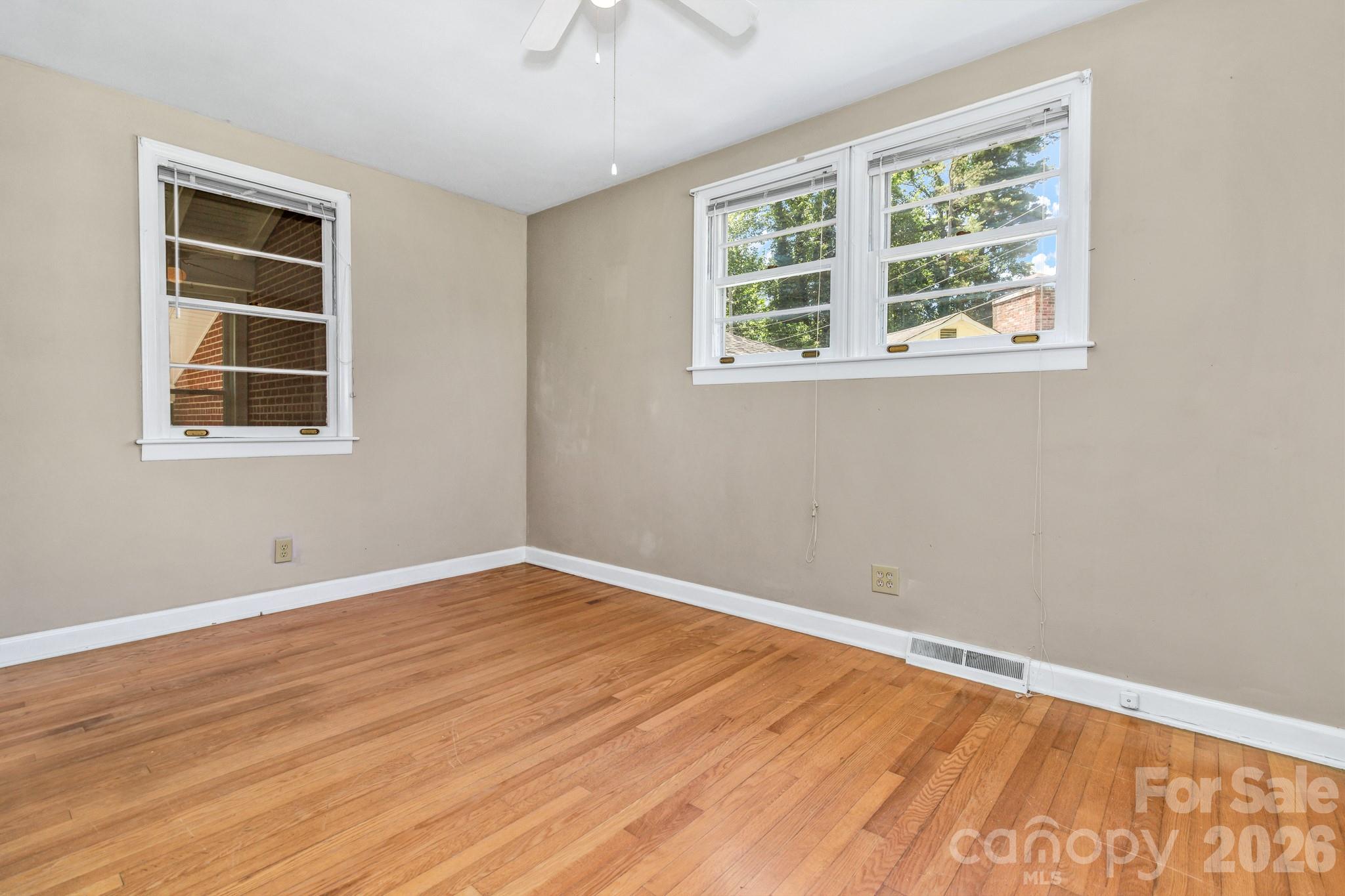 907 W Blue Ridge Road — East Flat Rock