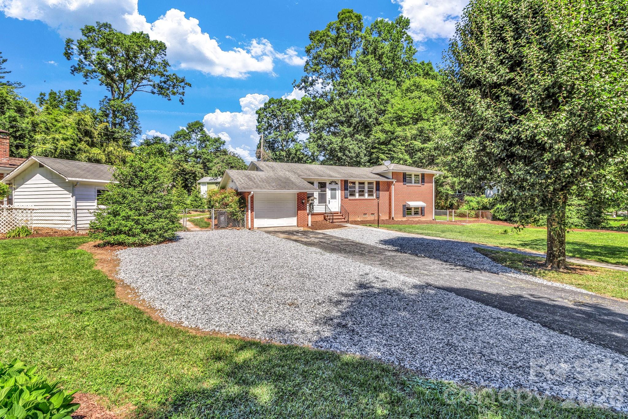 907 W Blue Ridge Road — East Flat Rock