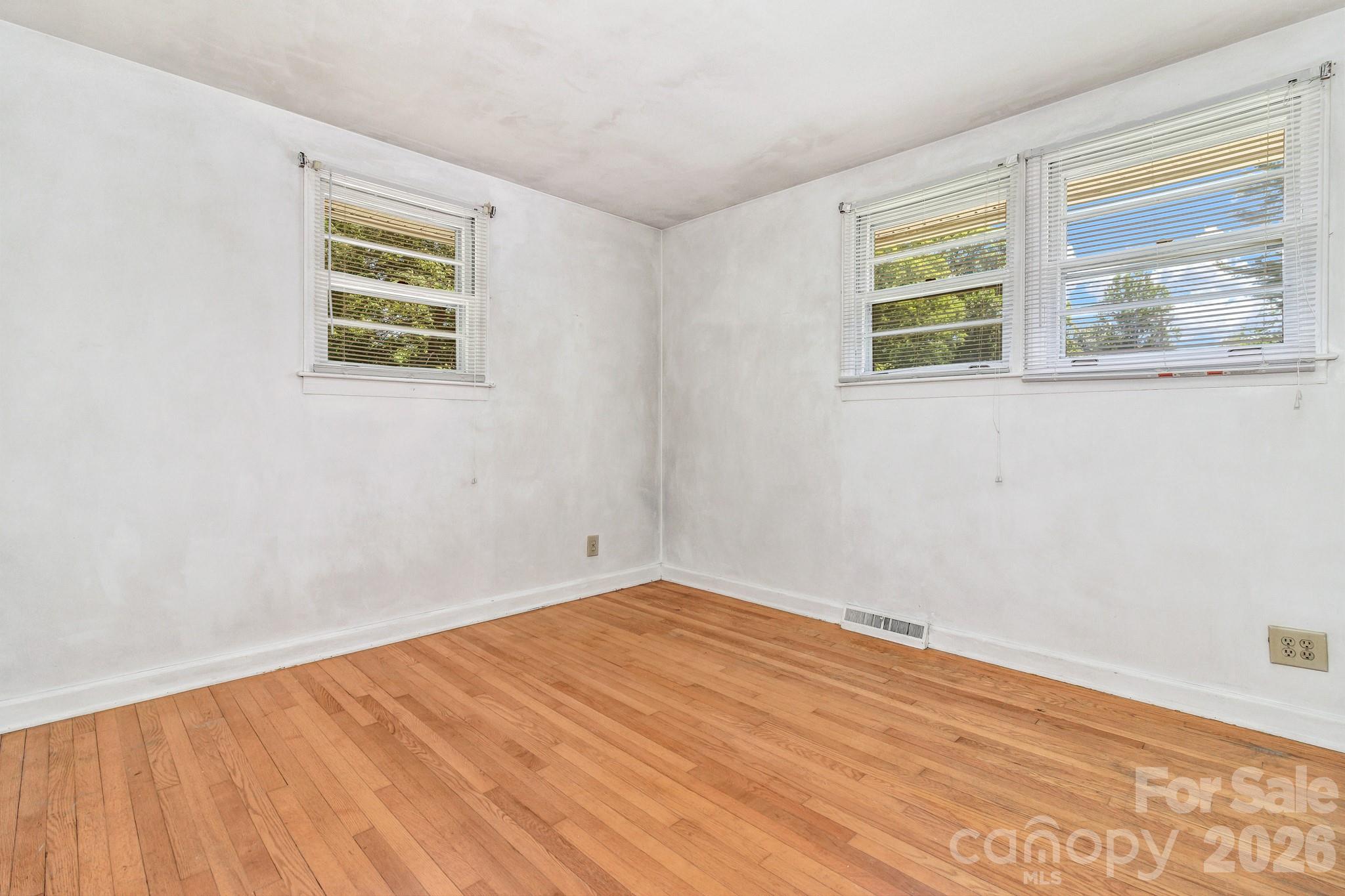 907 W Blue Ridge Road — East Flat Rock