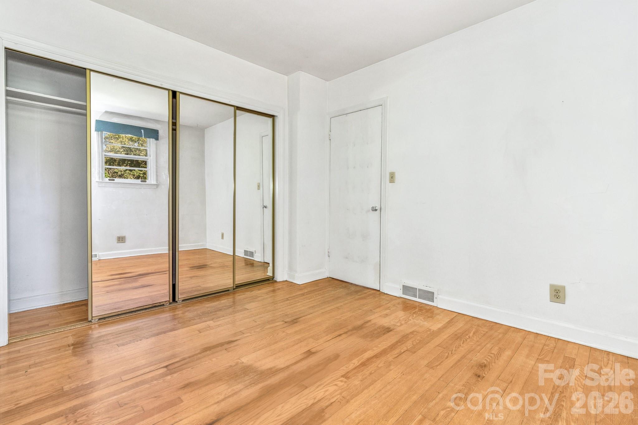 907 W Blue Ridge Road — East Flat Rock