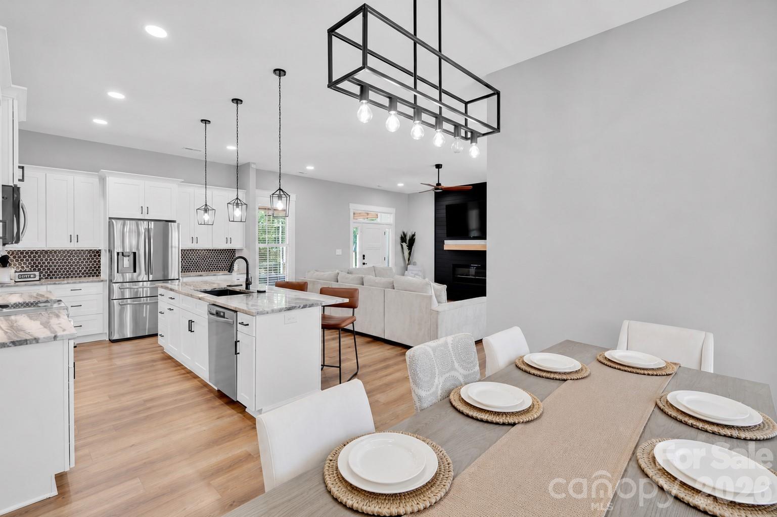 2754 Emperor Street — Claremont