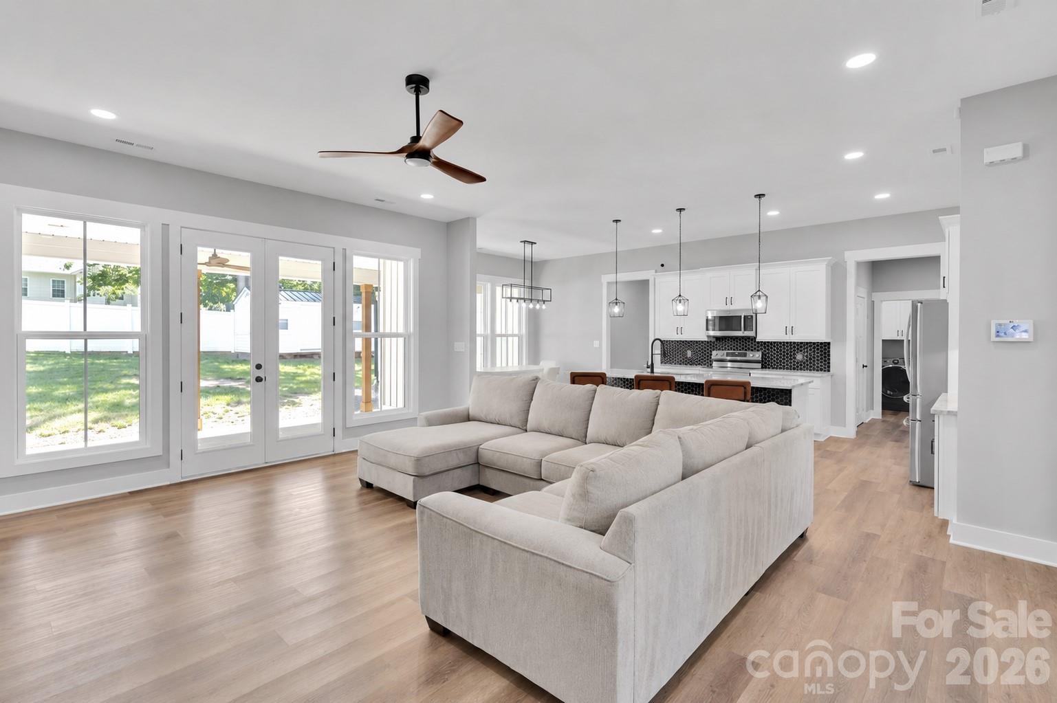 2754 Emperor Street — Claremont