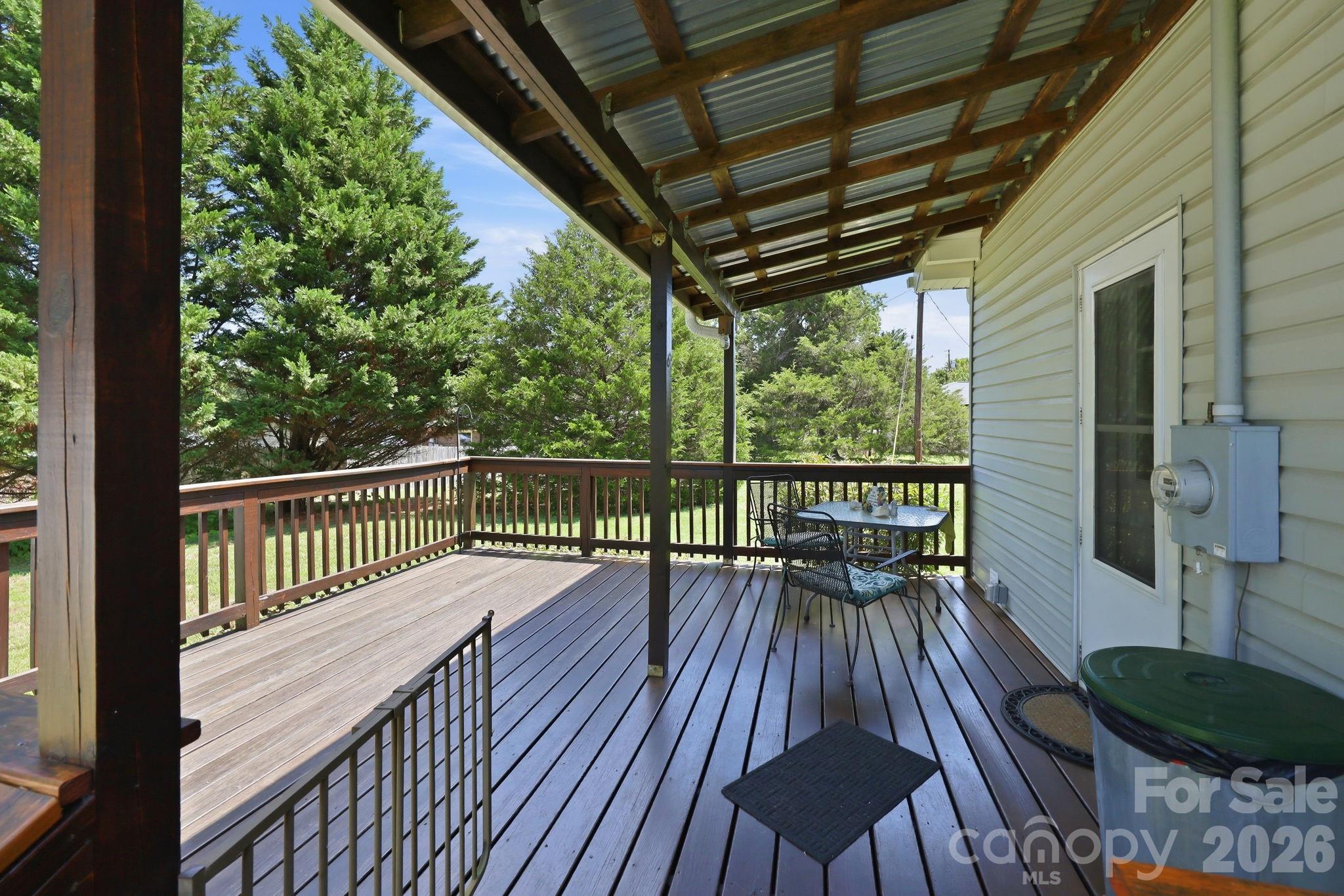 144 E Park Road — Ellenboro