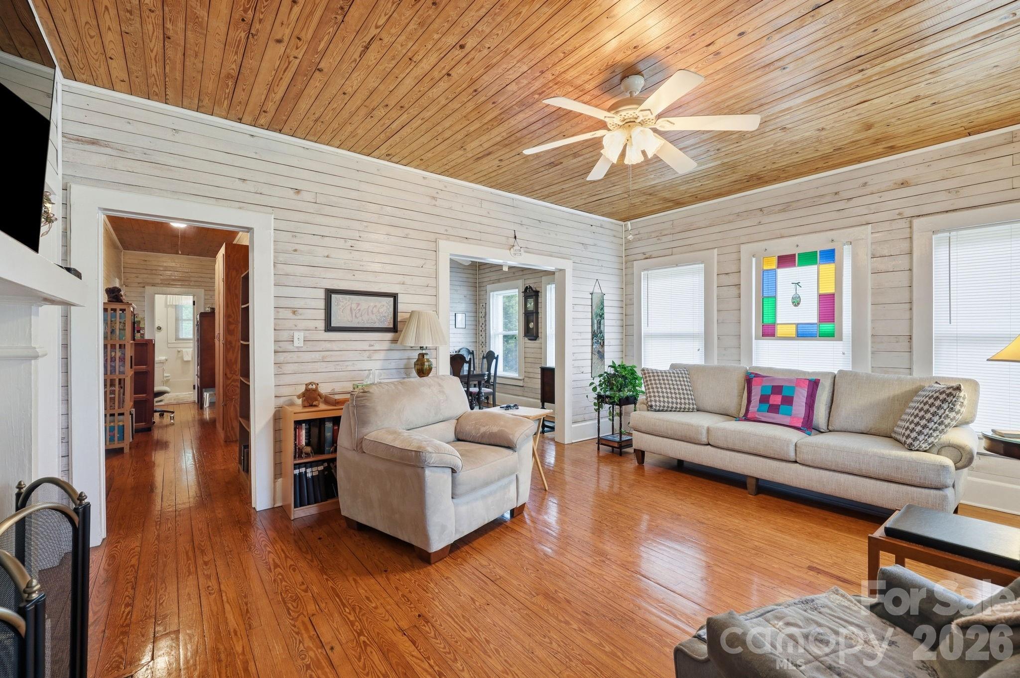 144 E Park Road — Ellenboro
