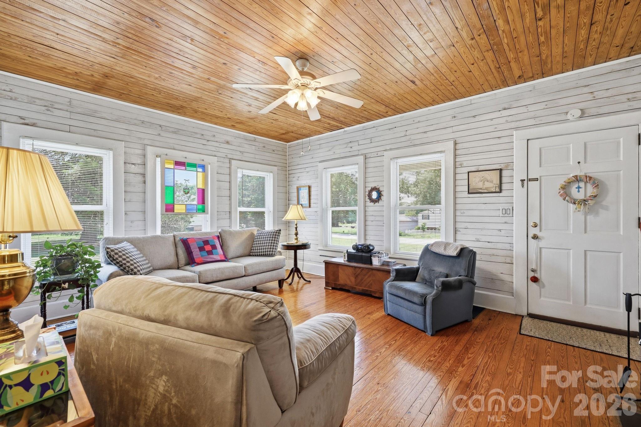144 E Park Road — Ellenboro