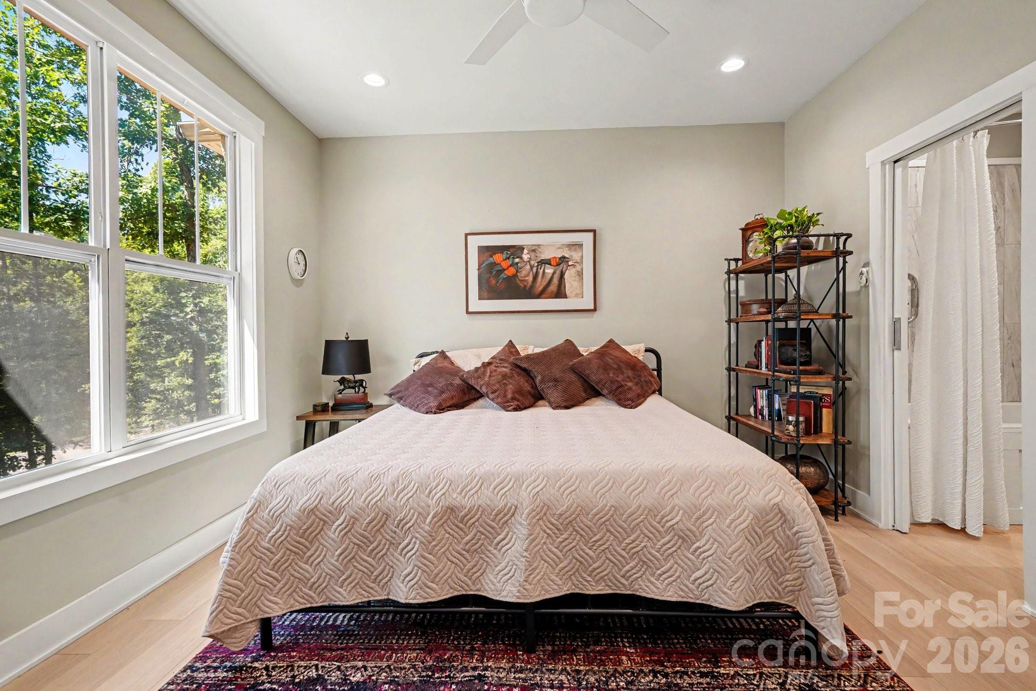1241 Hayes Road — Columbus