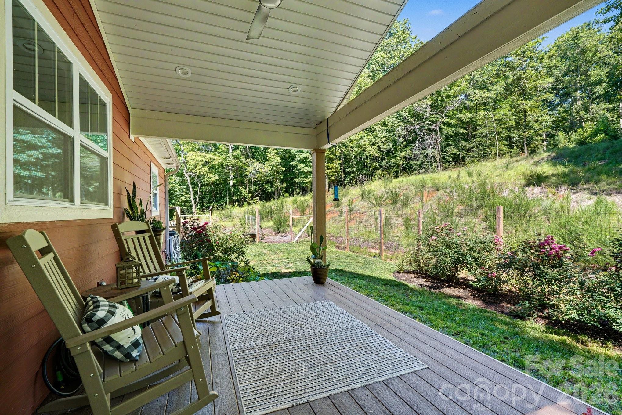1241 Hayes Road — Columbus