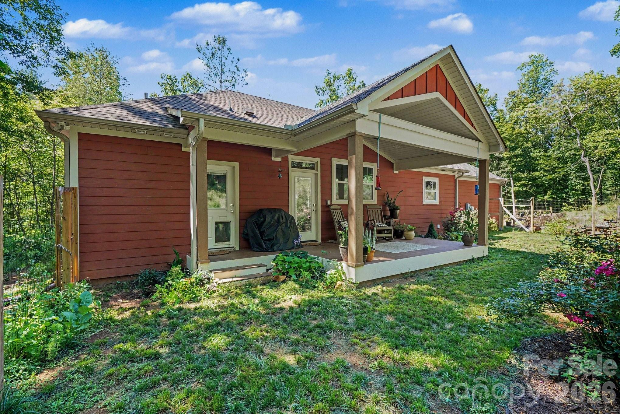 1241 Hayes Road — Columbus