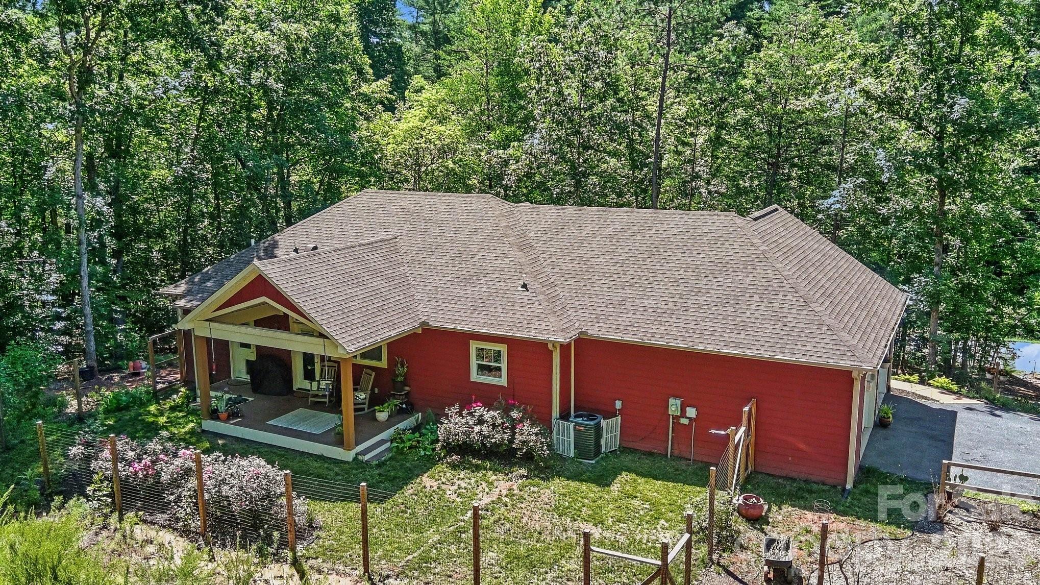 1241 Hayes Road — Columbus