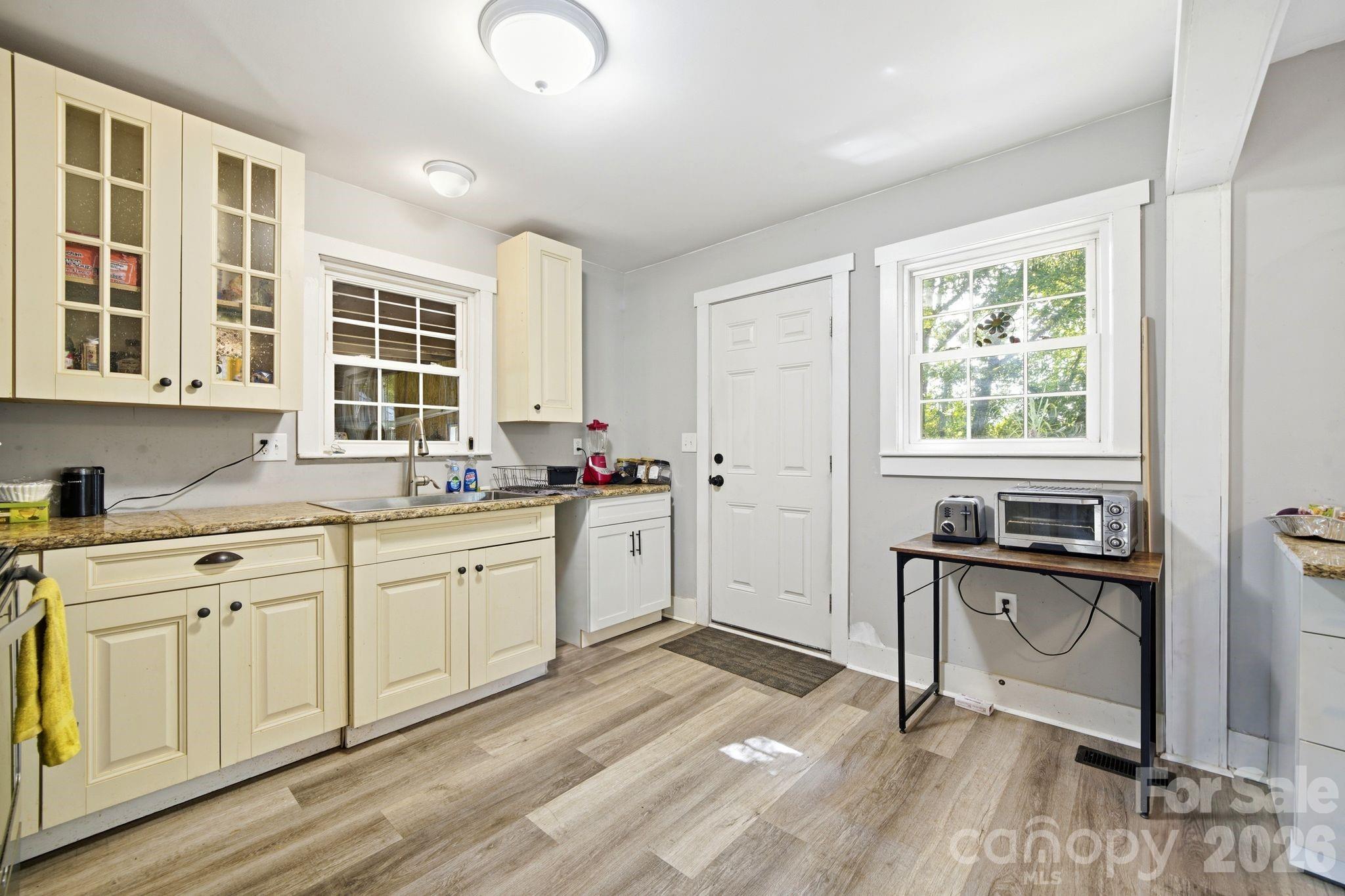 2190 Dobys Bridge Road — Fort Mill