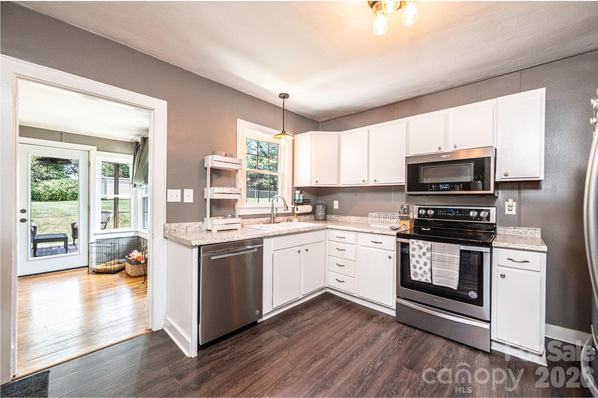 1240 12th Street Place NW — Hickory