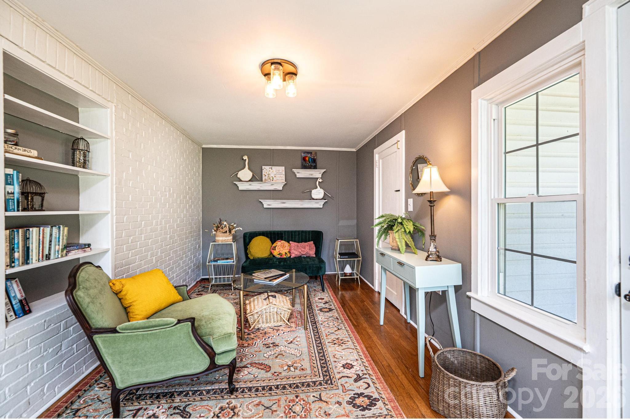 1240 12th Street Place NW — Hickory