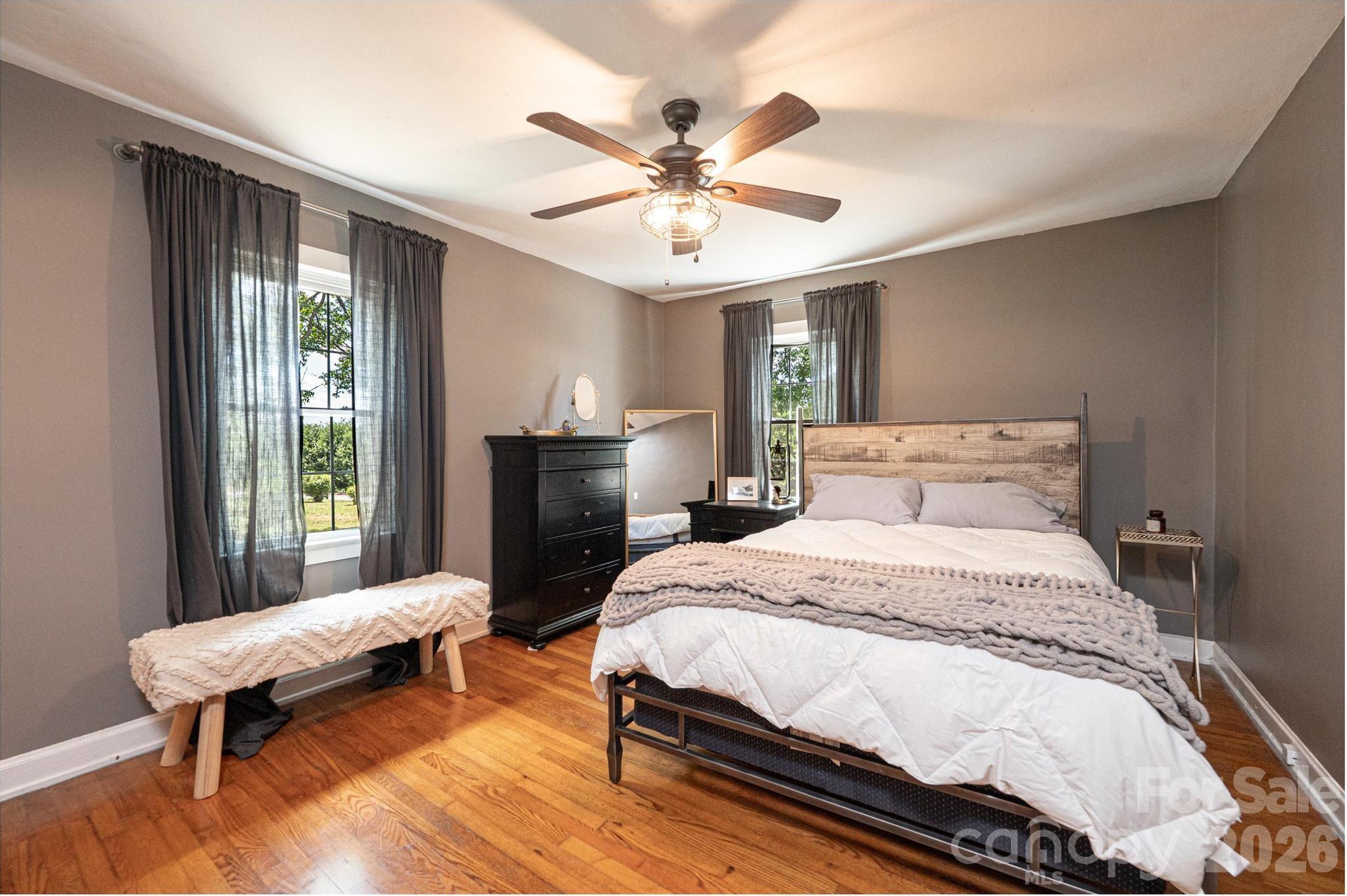 1240 12th Street Place NW — Hickory