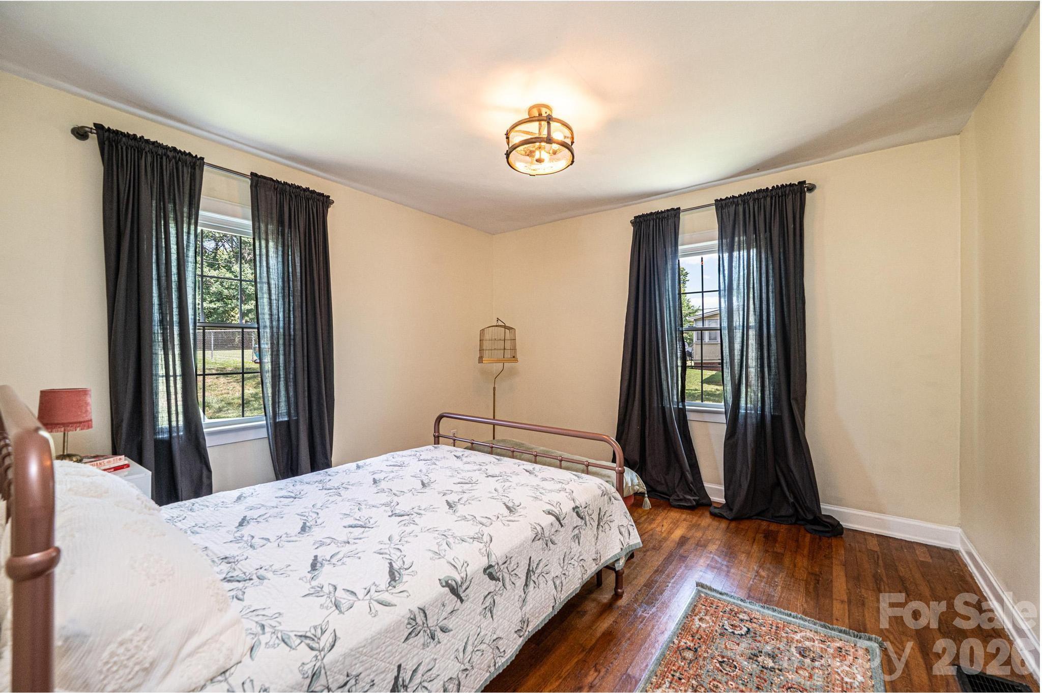 1240 12th Street Place NW — Hickory
