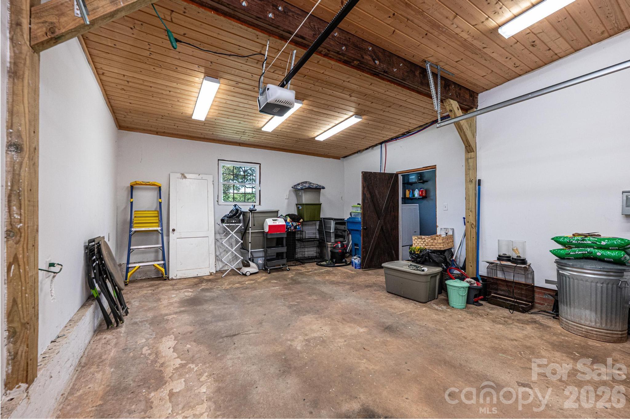 1240 12th Street Place NW — Hickory