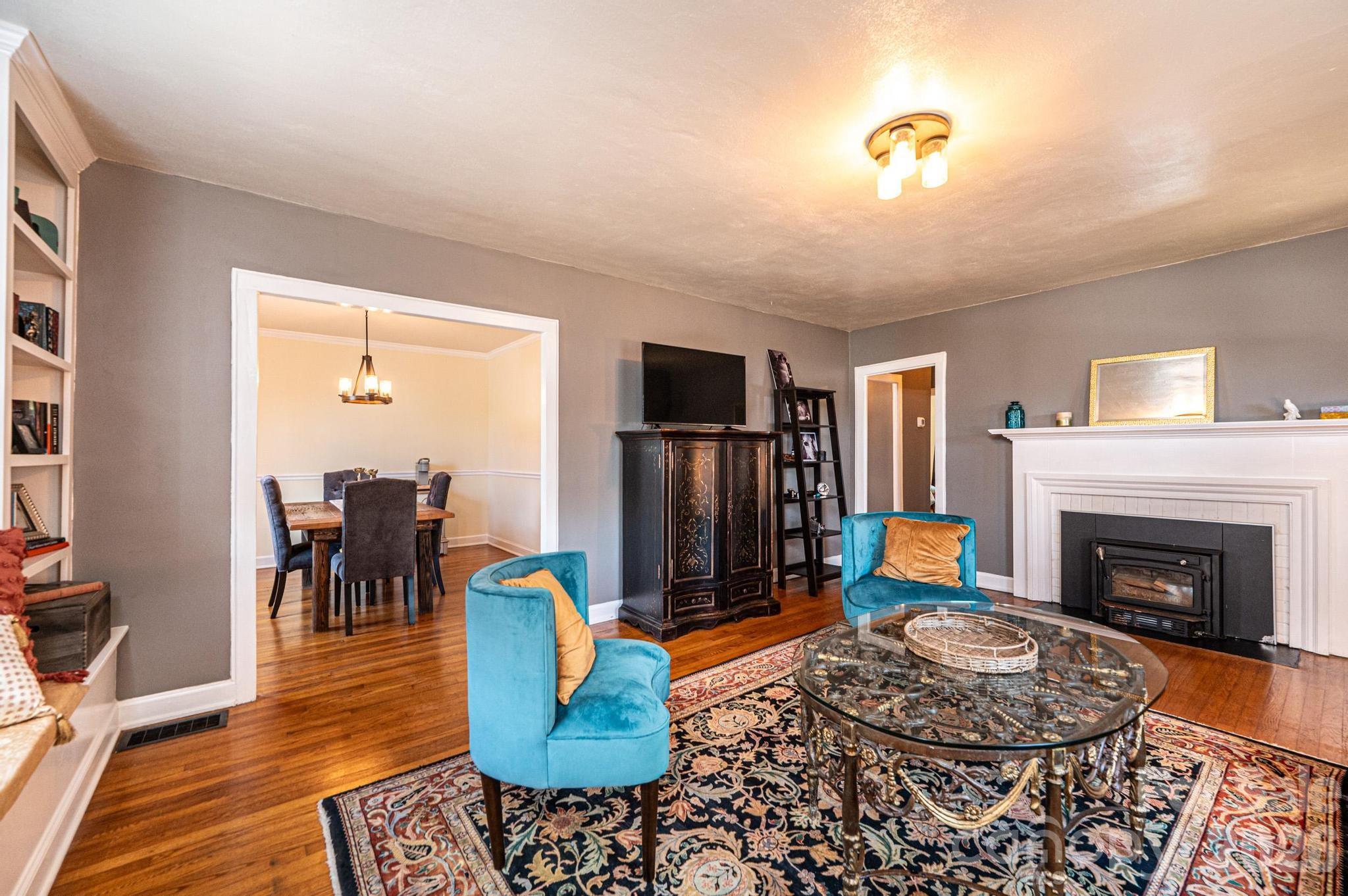1240 12th Street Place NW — Hickory