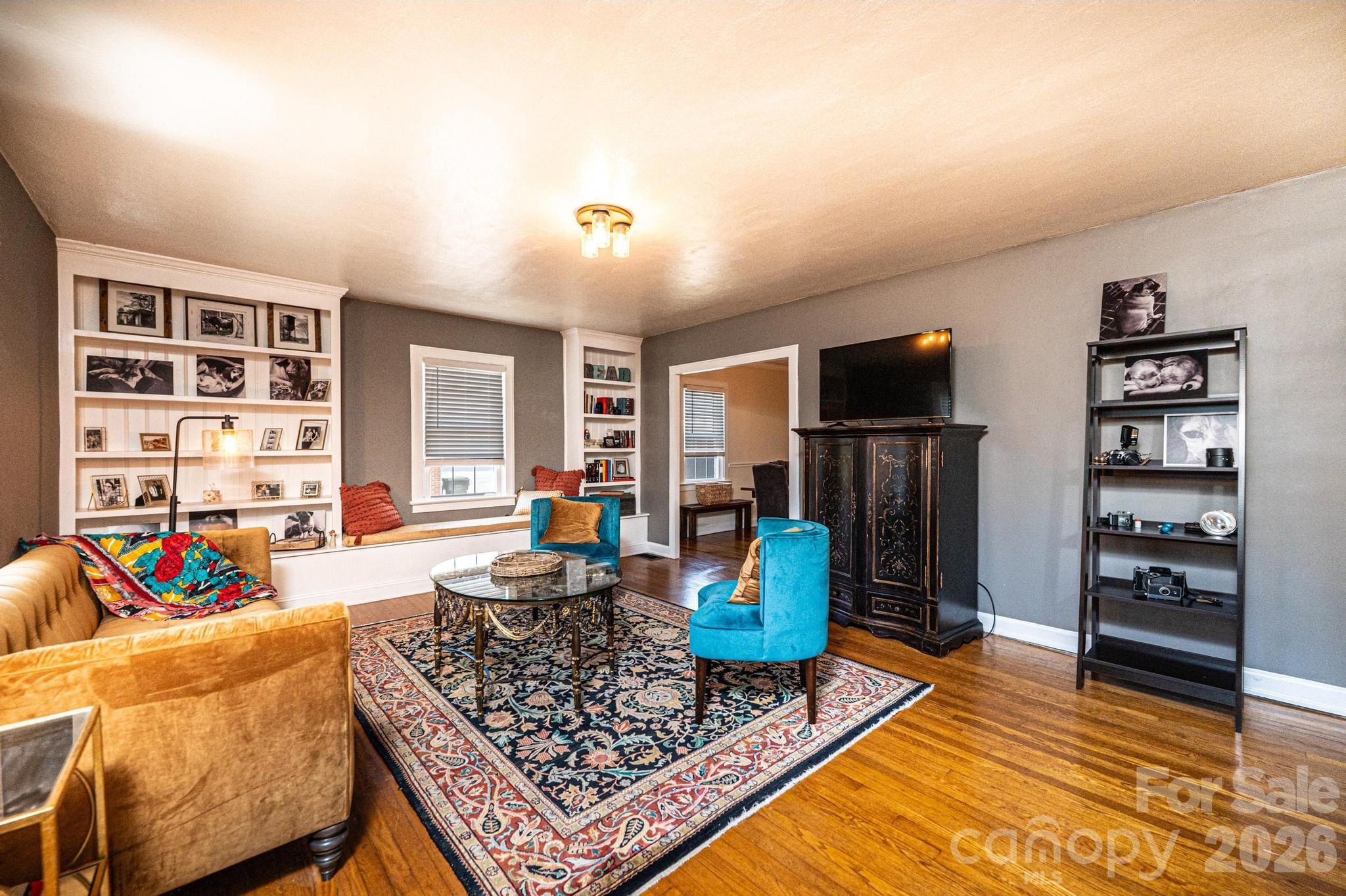 1240 12th Street Place NW — Hickory
