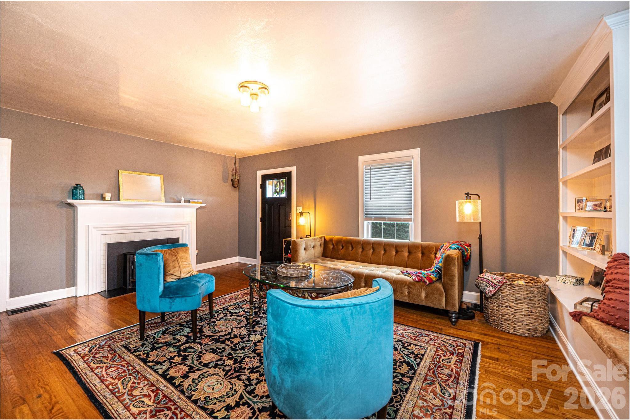 1240 12th Street Place NW — Hickory