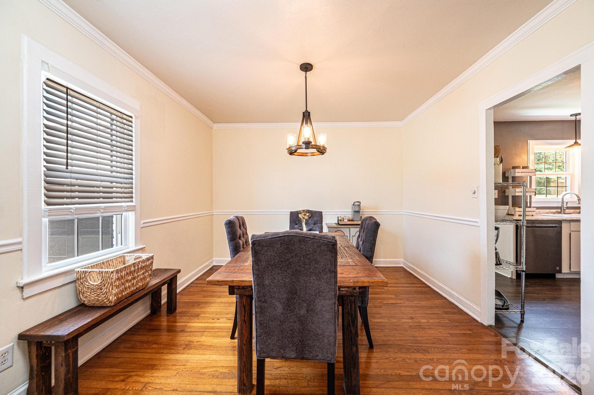 1240 12th Street Place NW — Hickory