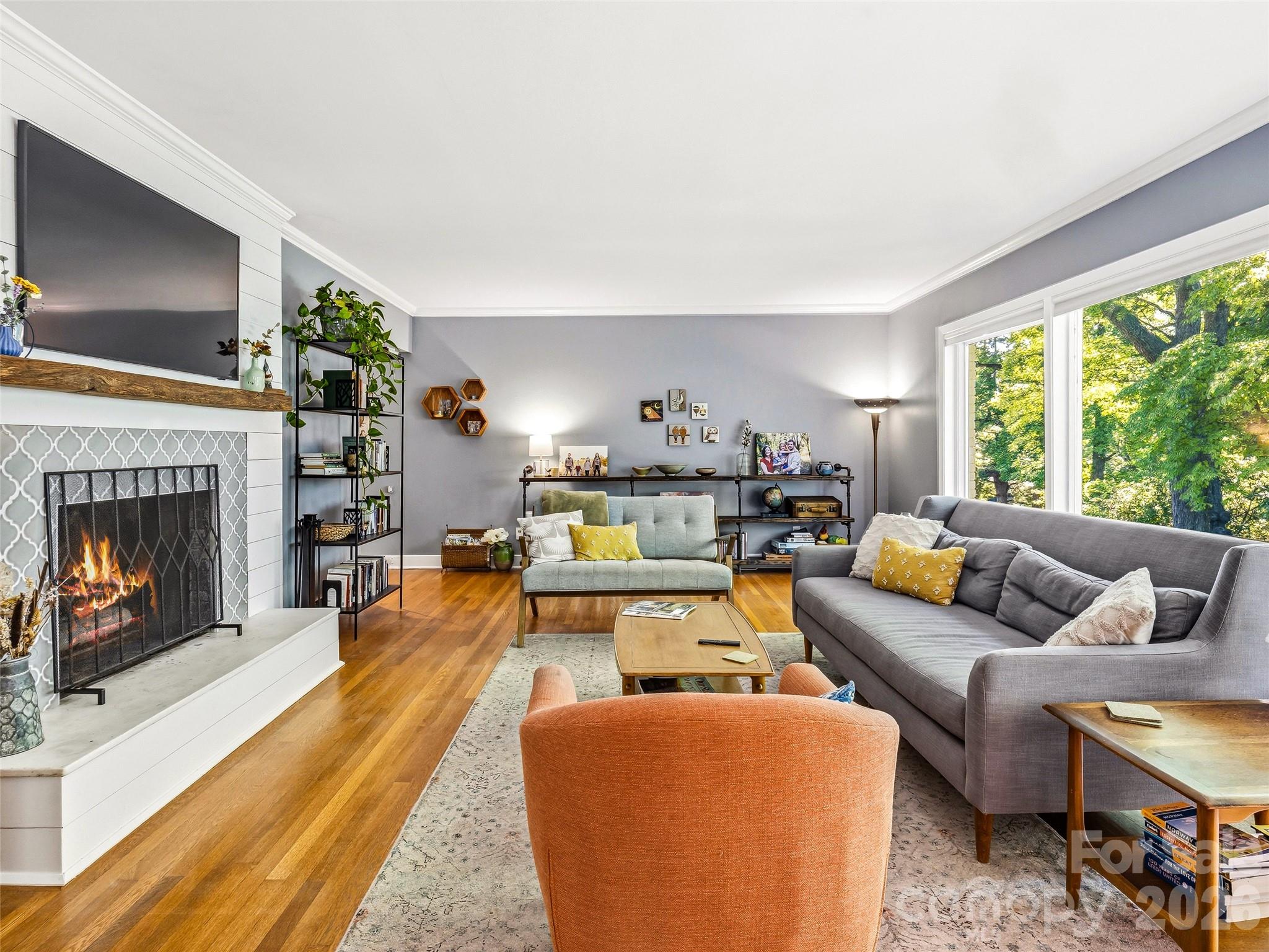 106 Skyway Drive — Hendersonville