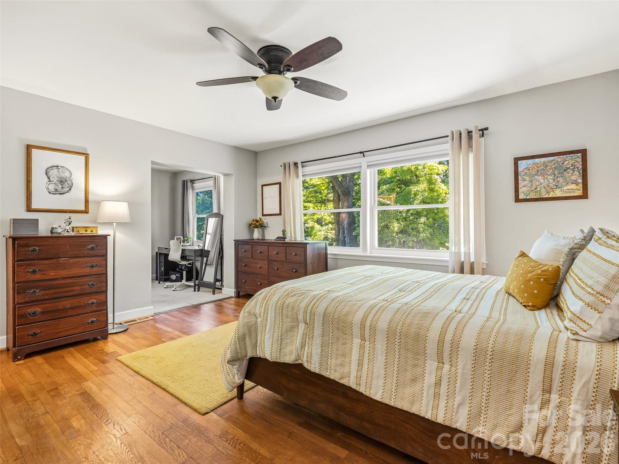 106 Skyway Drive — Hendersonville