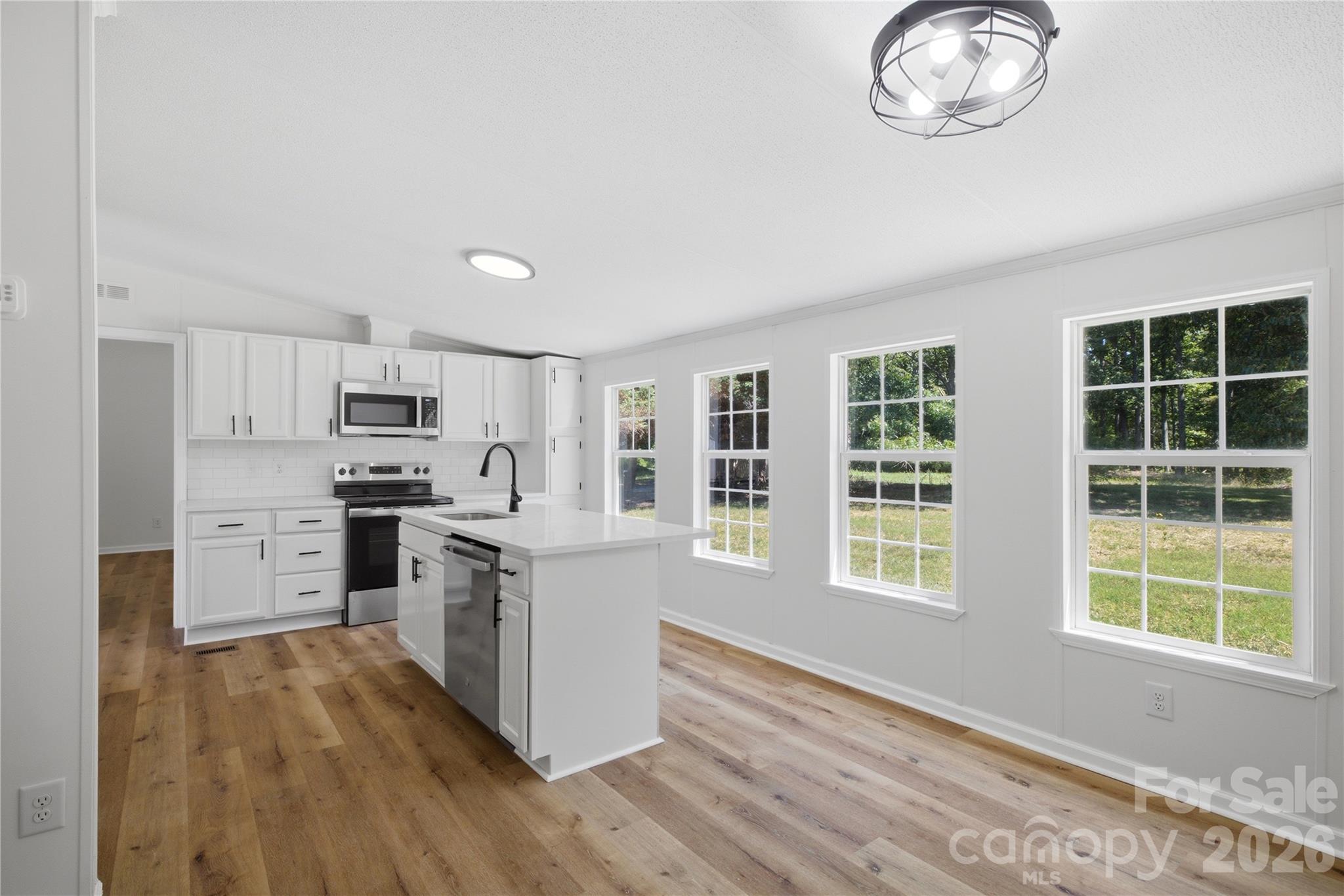 3940 Teaberry Lane — Newton