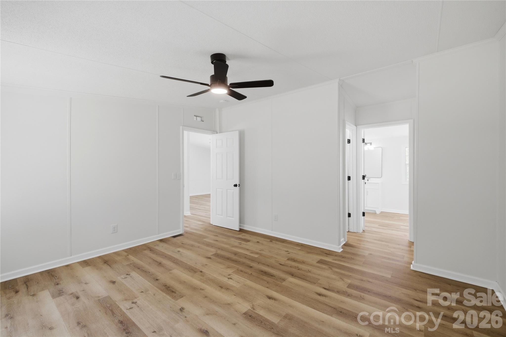3940 Teaberry Lane — Newton