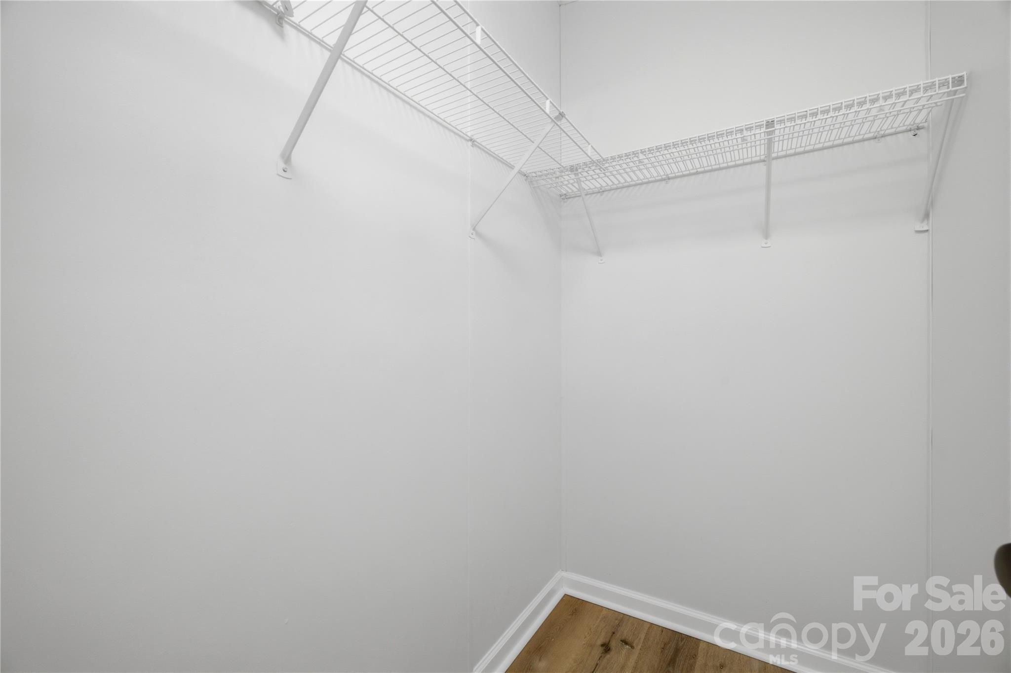 3940 Teaberry Lane — Newton