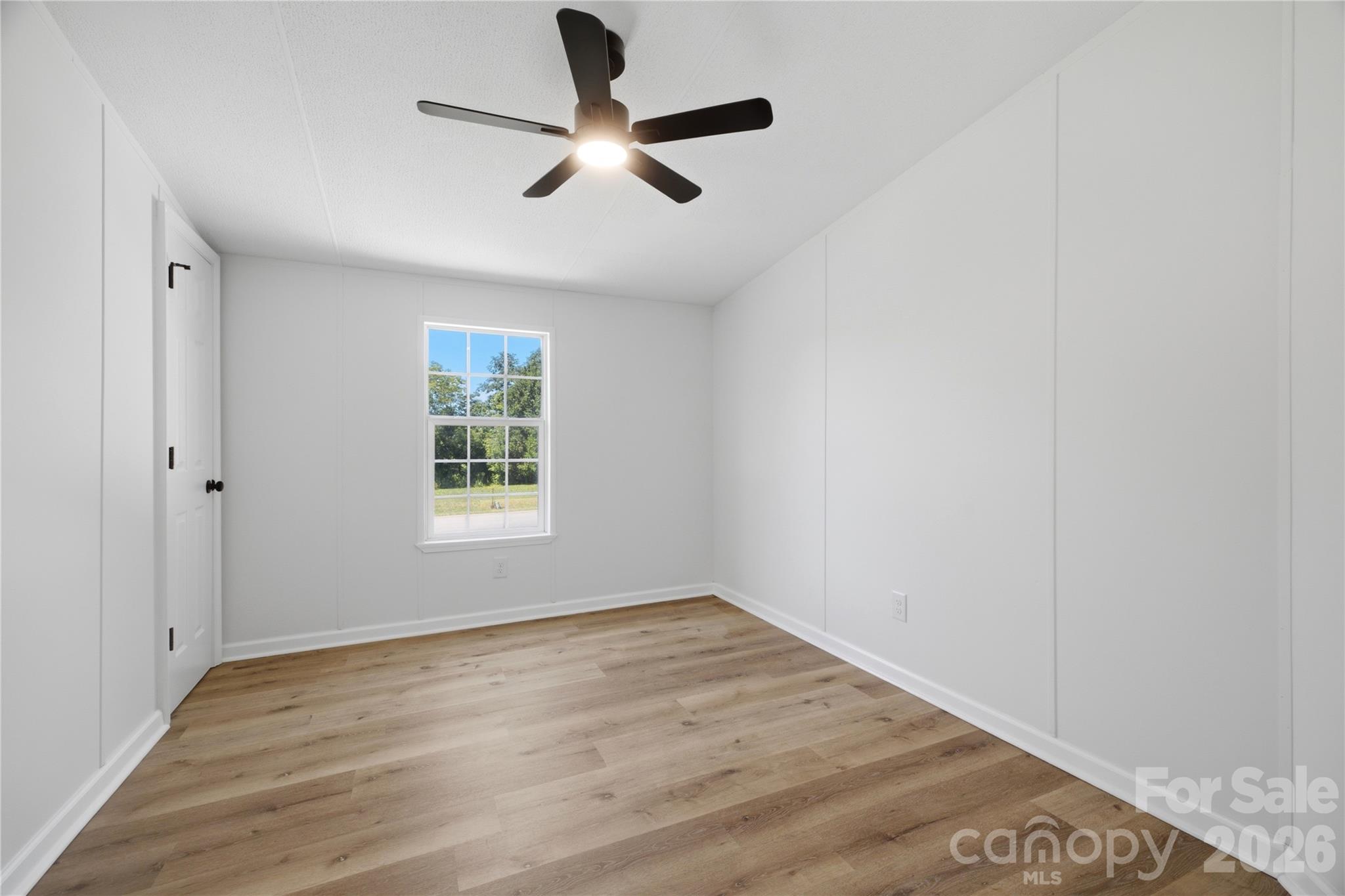 3940 Teaberry Lane — Newton