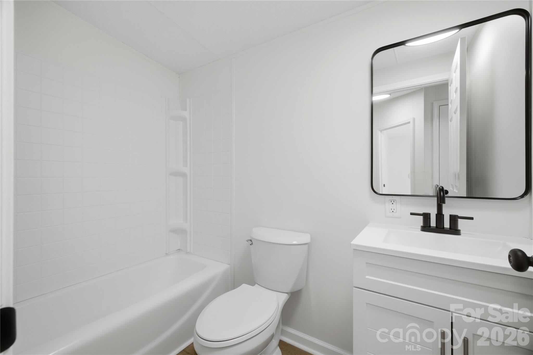 3940 Teaberry Lane — Newton