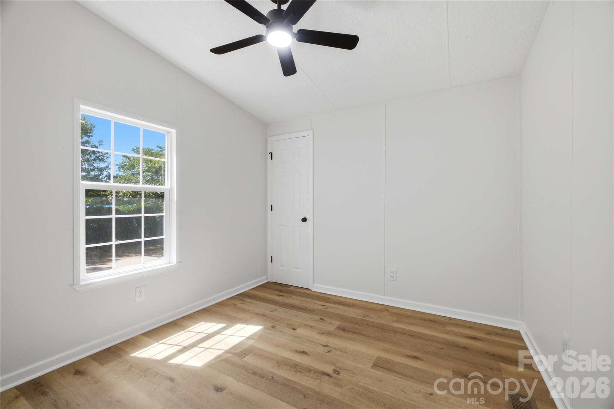 3940 Teaberry Lane — Newton